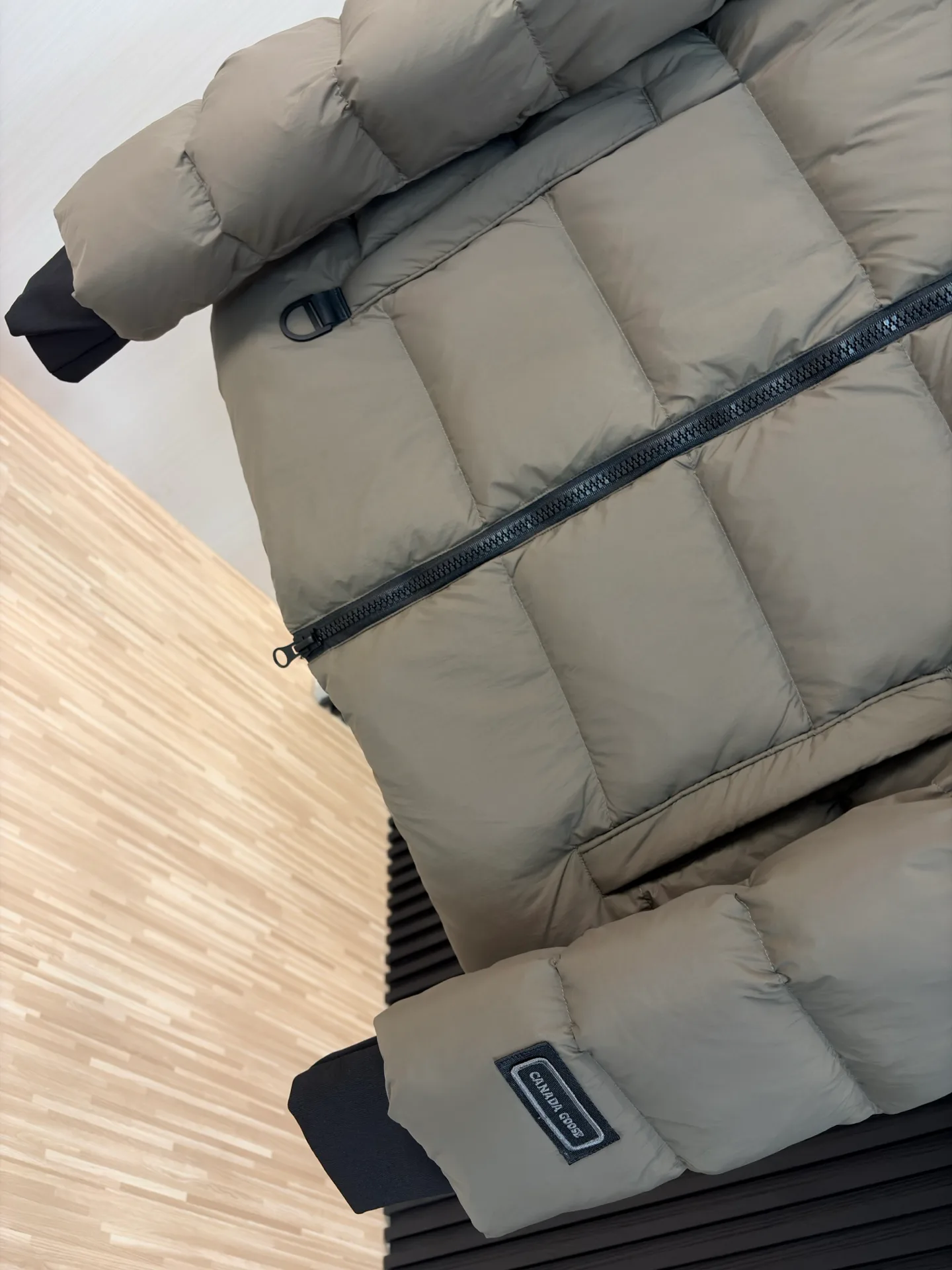 Women's Jackets And Down Jackets CANADA GOOSE 18391749