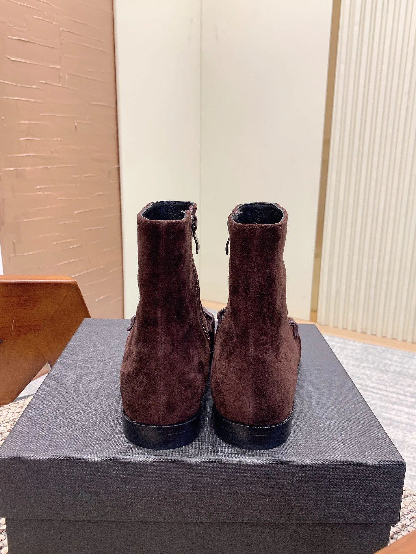 Women's Booties SAINT LAURENT 18080420