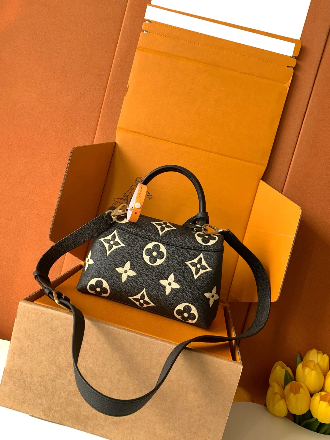 Women's Classic Handbags LOUIS VUITTON 18520976
