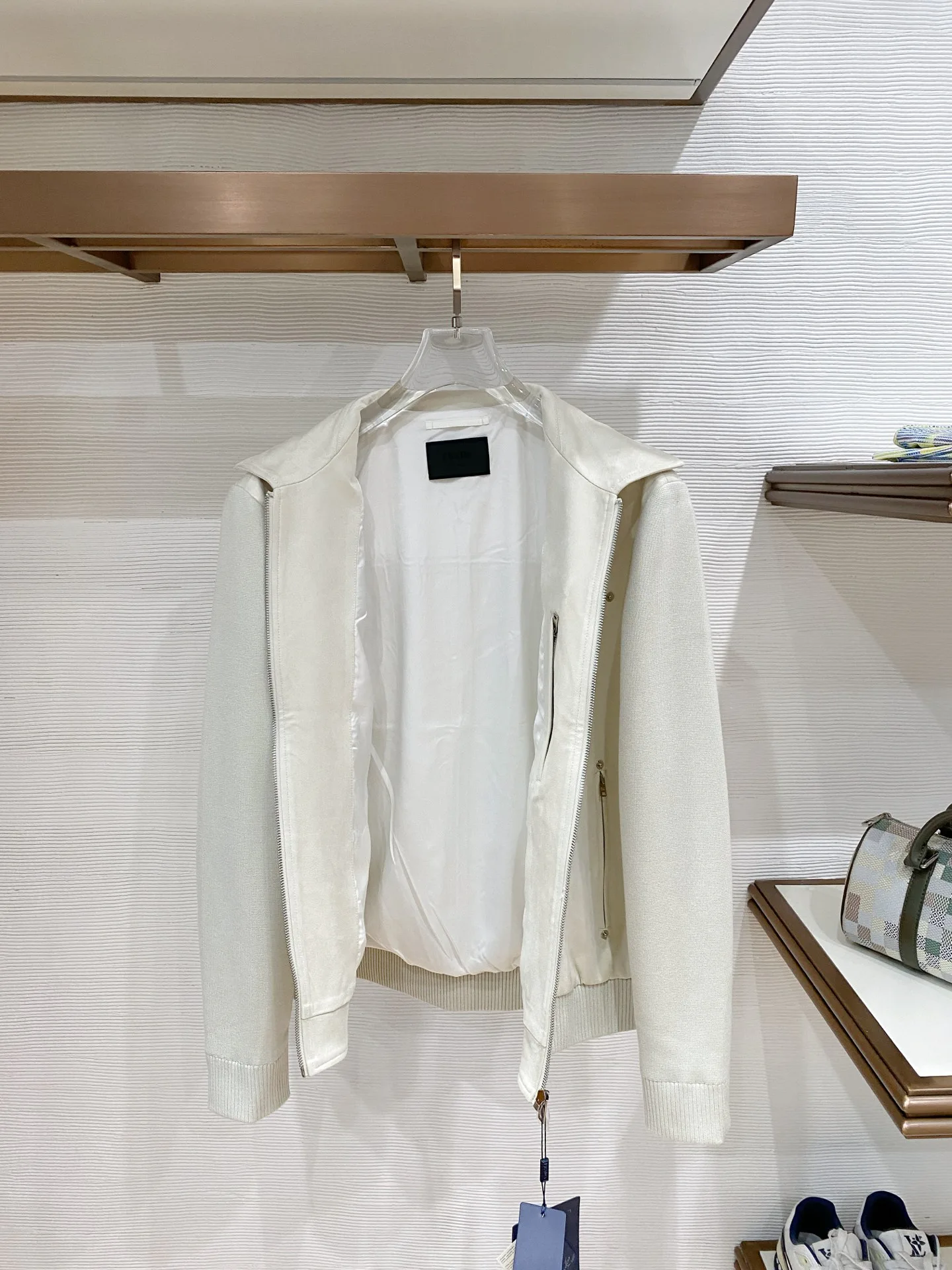 Men's Jackets And Down Jackets PRADA 18178182