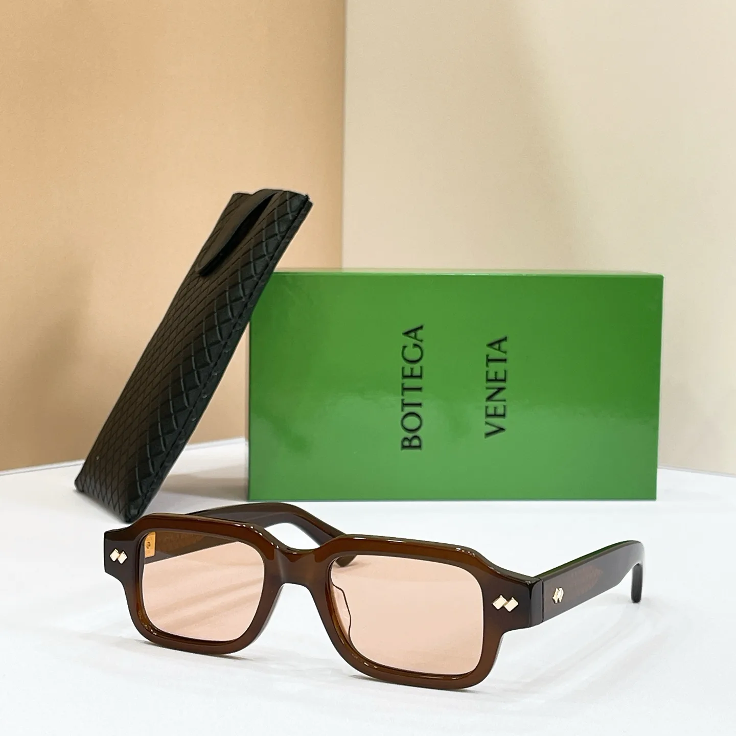 Glasses BOTTEGA VENETA 17495892