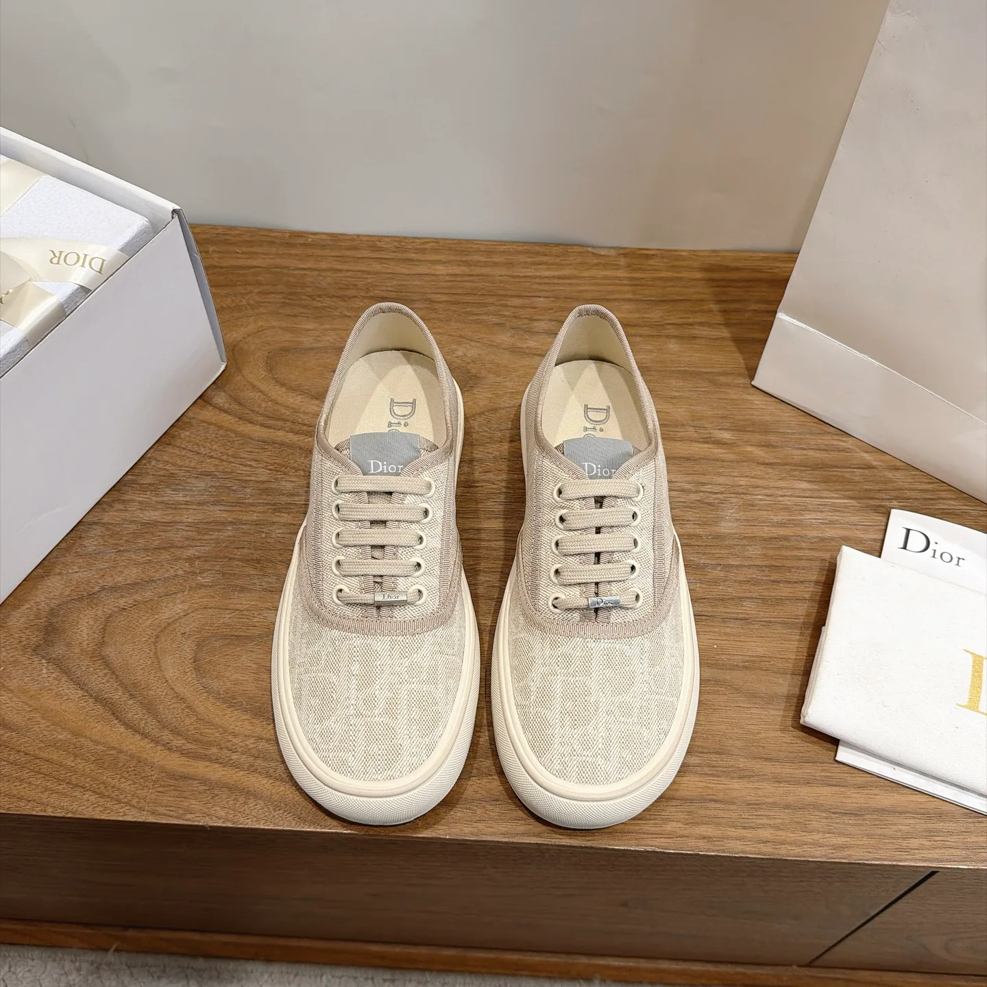 Women's Sneakers CHRISTIAN DIOR 18034452