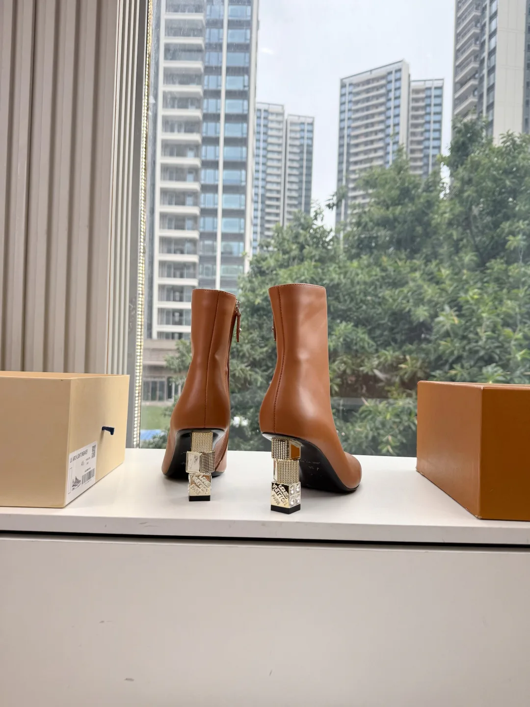Women's Booties LOUIS VUITTON 17940266
