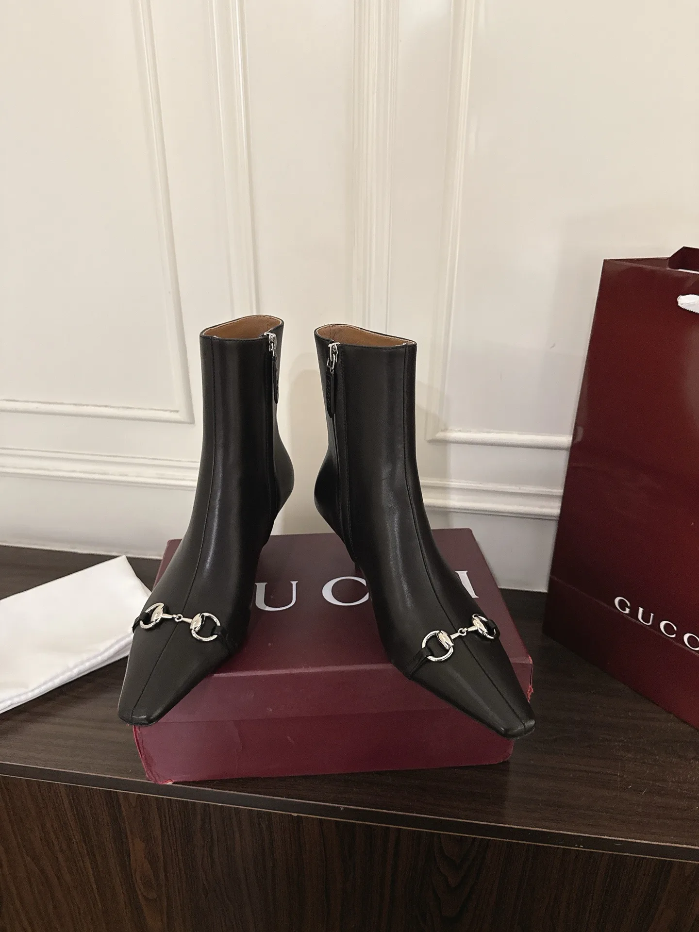 Women's Booties GUCCI 17956795