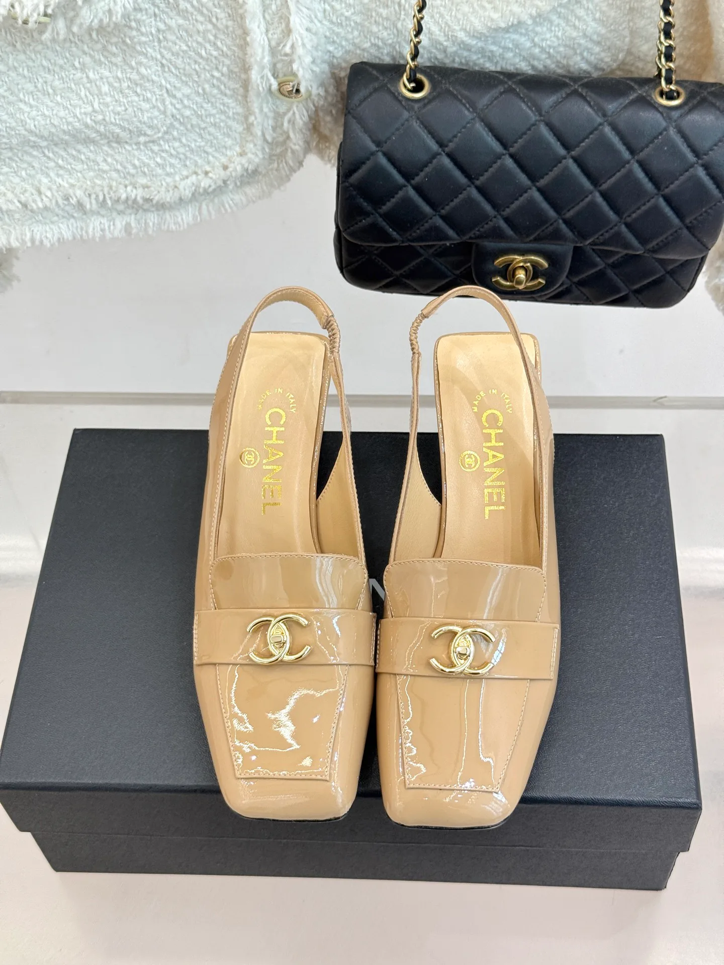 Women's Open-Toe Sandals CHANEL 17699631