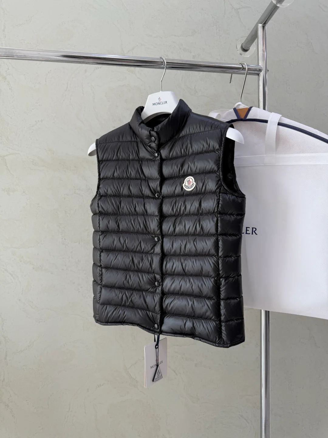 Men's Vests MONCLER 18030022