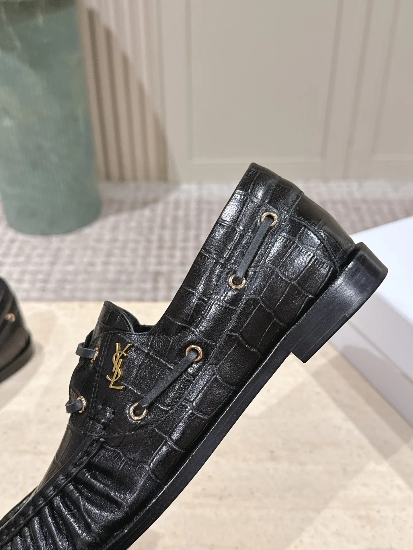Women's Loafers And Moccasins SAINT LAURENT 18092265