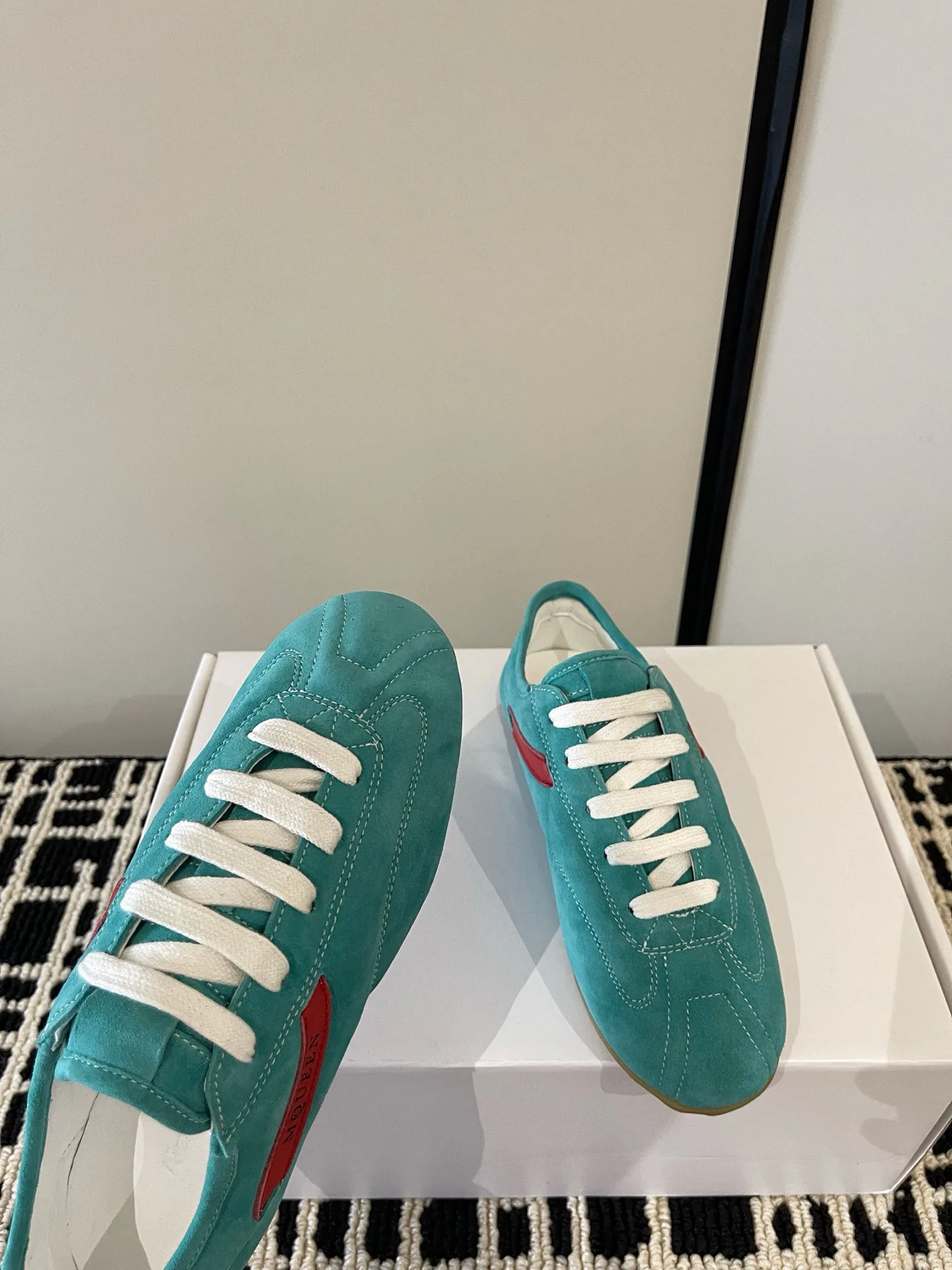 Women's Sneakers ALEXANDER MCQUEEN 18386245