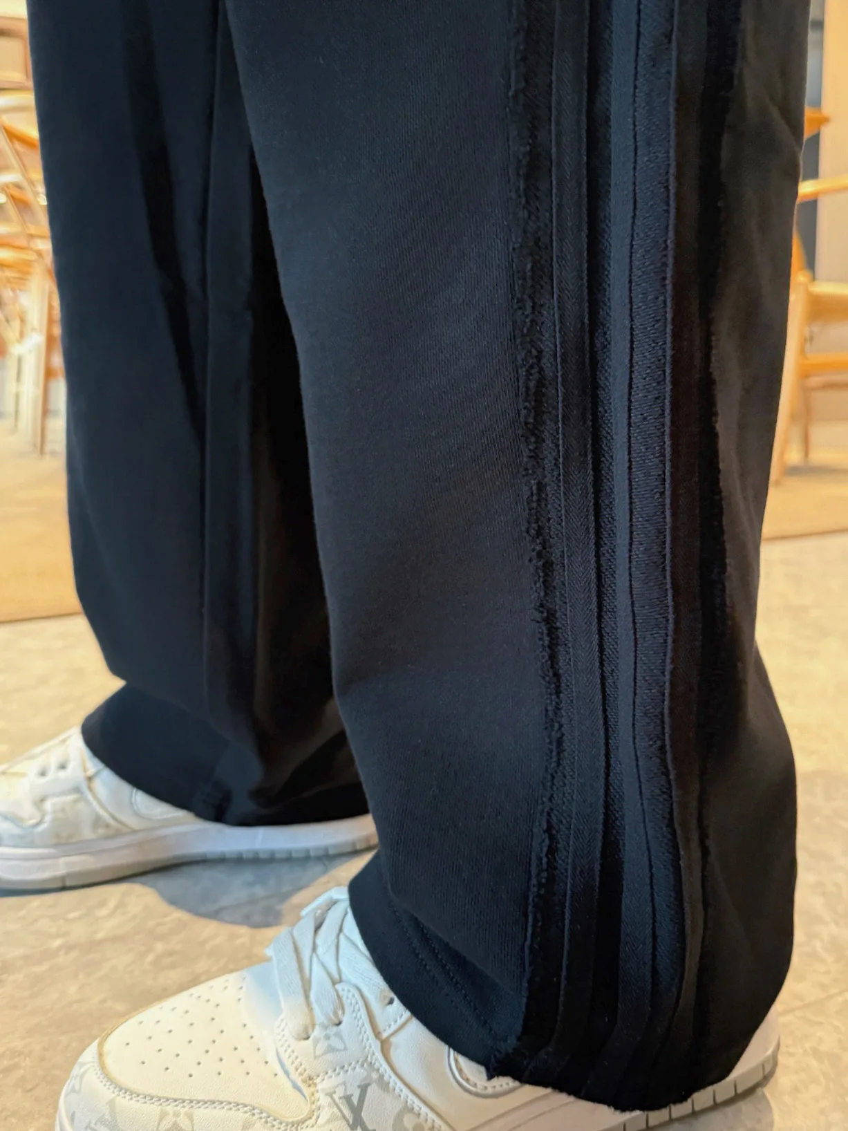 Men's Trousers VIVIENNE WESTWOOD 18345805