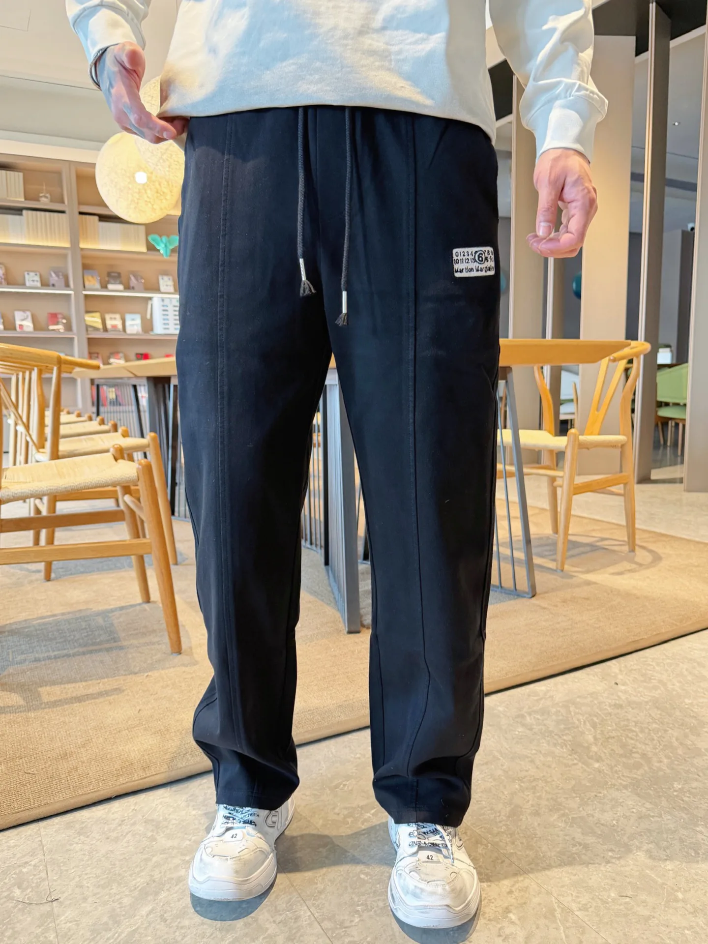 Men's Trousers MAISON MARGIELA 18345792