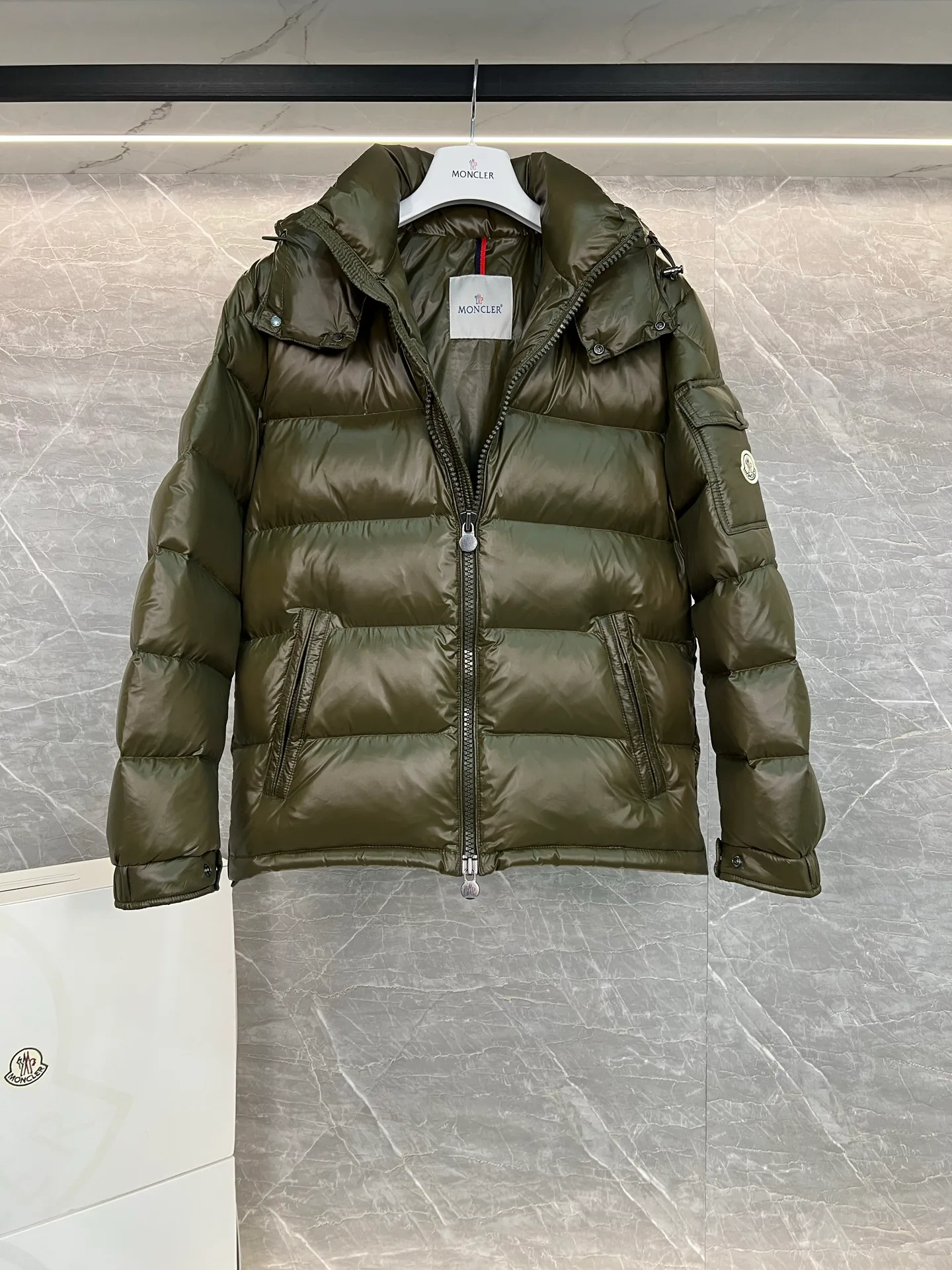 Men's Jackets And Down Jackets MONCLER 18111315