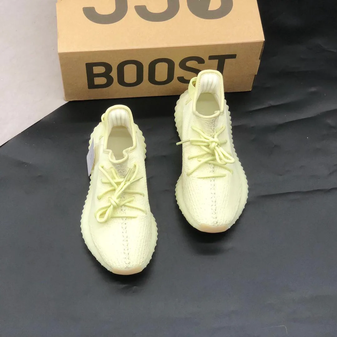 Women's Sneakers YEEZY 17388180