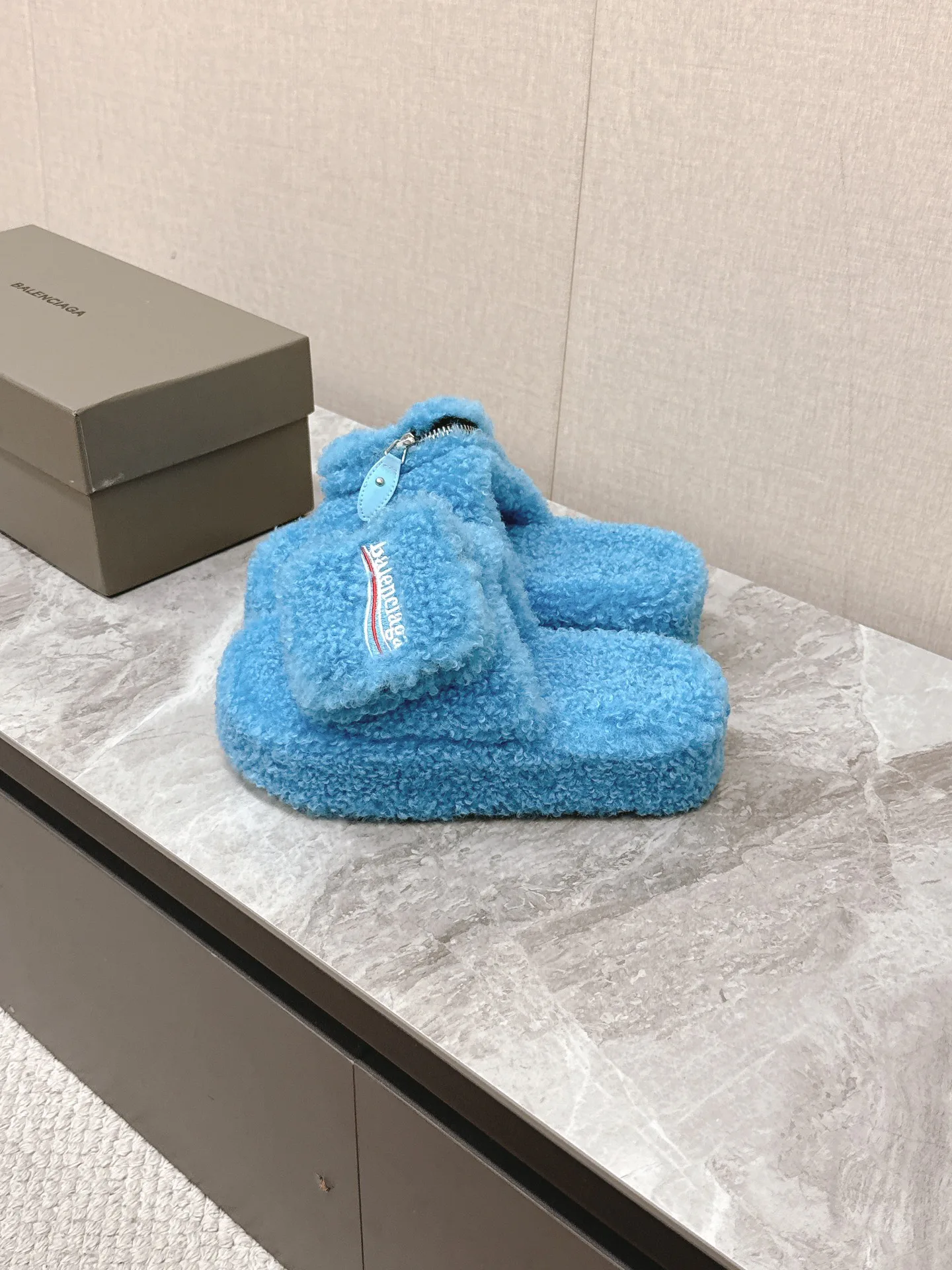 Women's Slippers BALENCIAGA 18419421