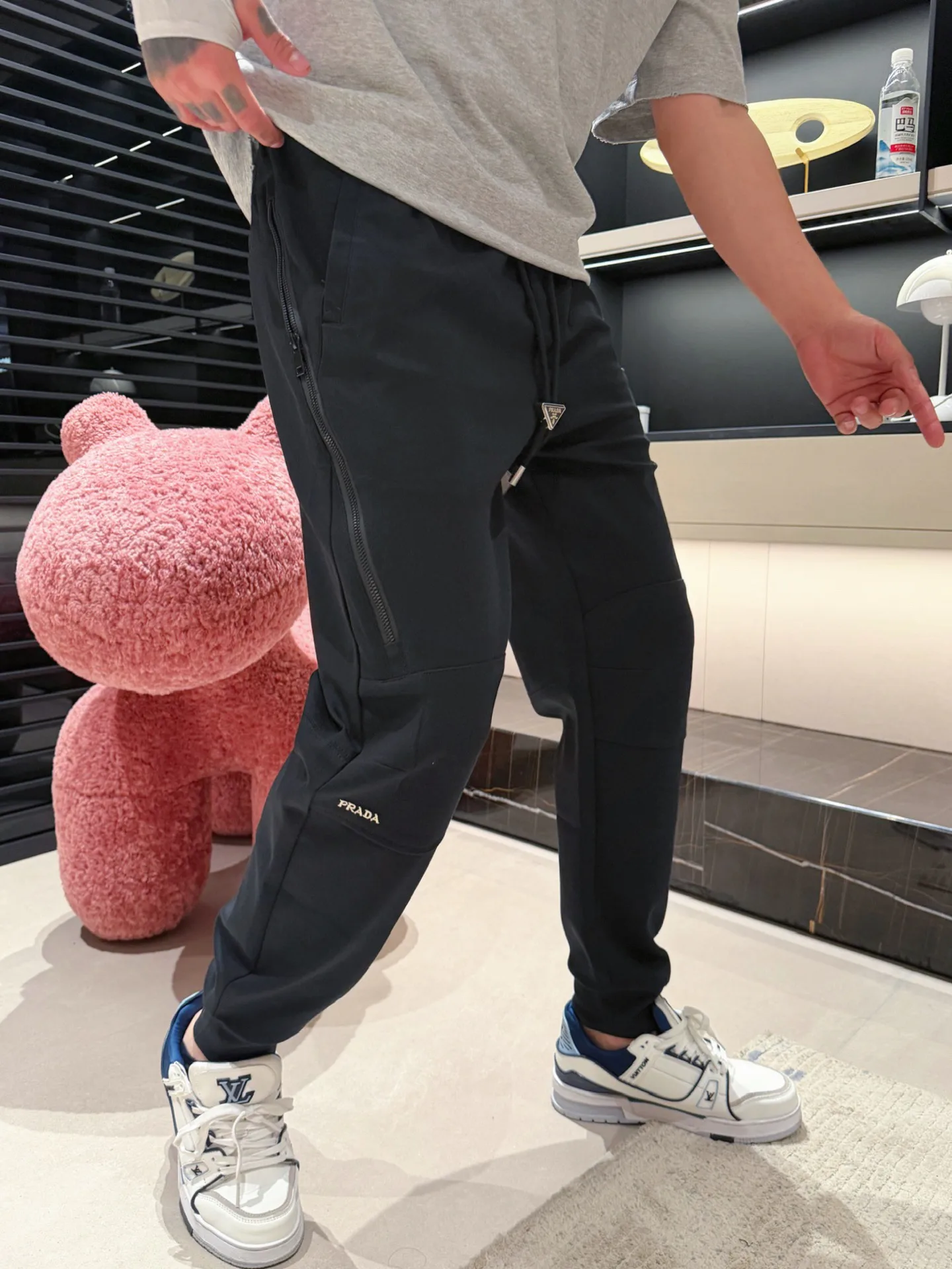 Men's Trousers PRADA 18499731