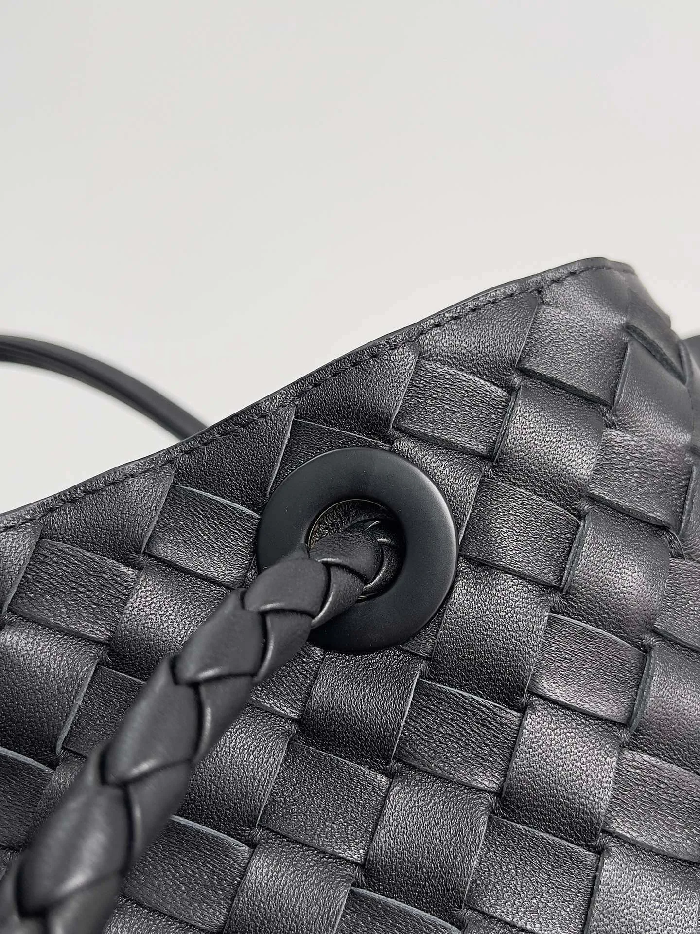 Women's Classic Handbags BOTTEGA VENETA 17972835