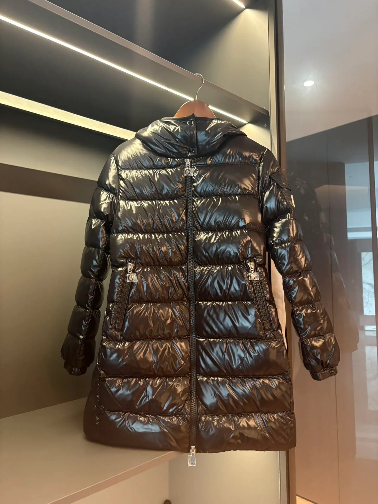 Women's Jackets And Down Jackets MONCLER 18111043