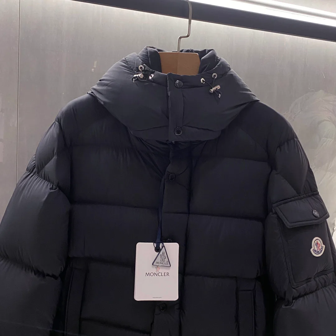 Куртки И Пуховики Мужские Moncler 18572324