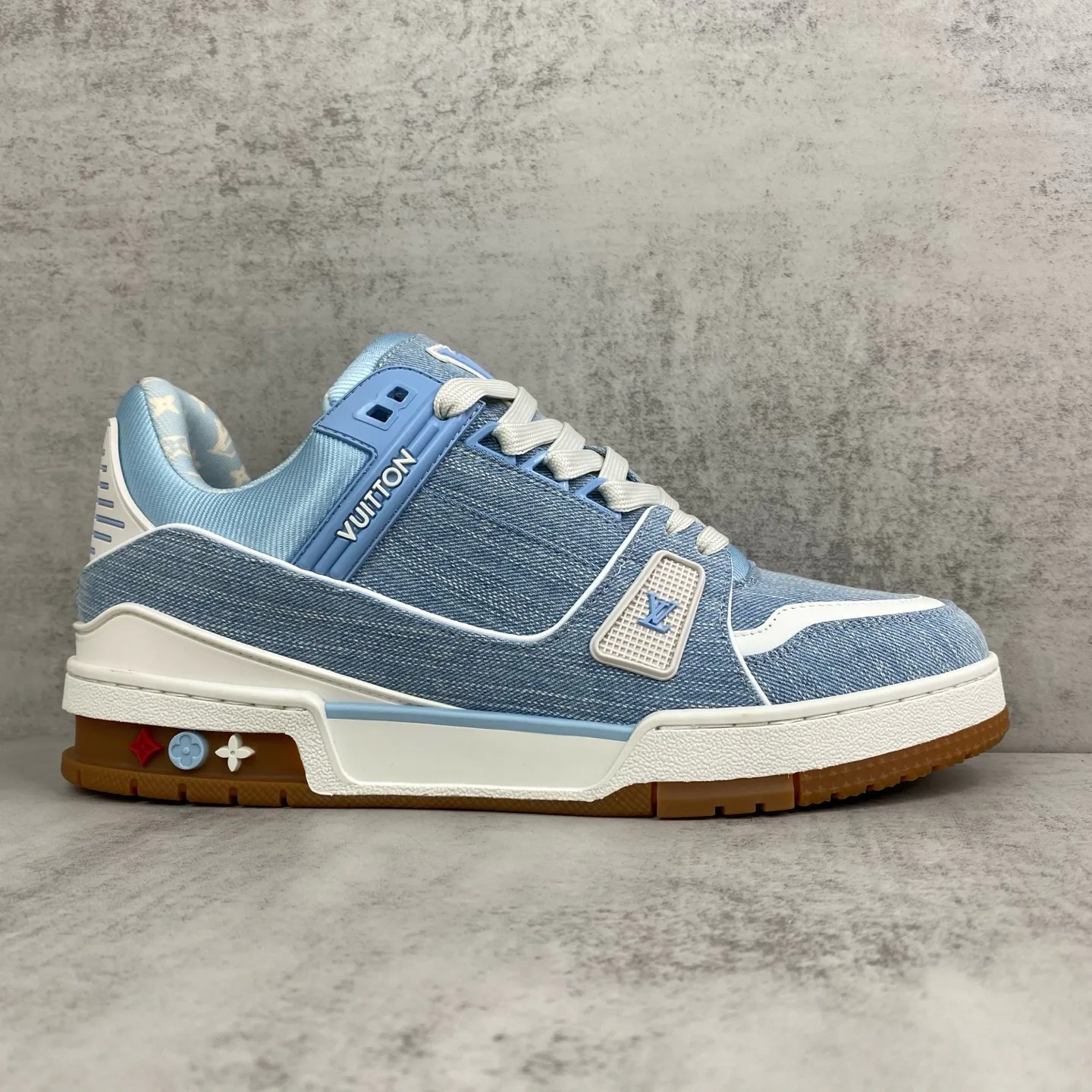 Women's Sneakers LOUIS VUITTON 17961744