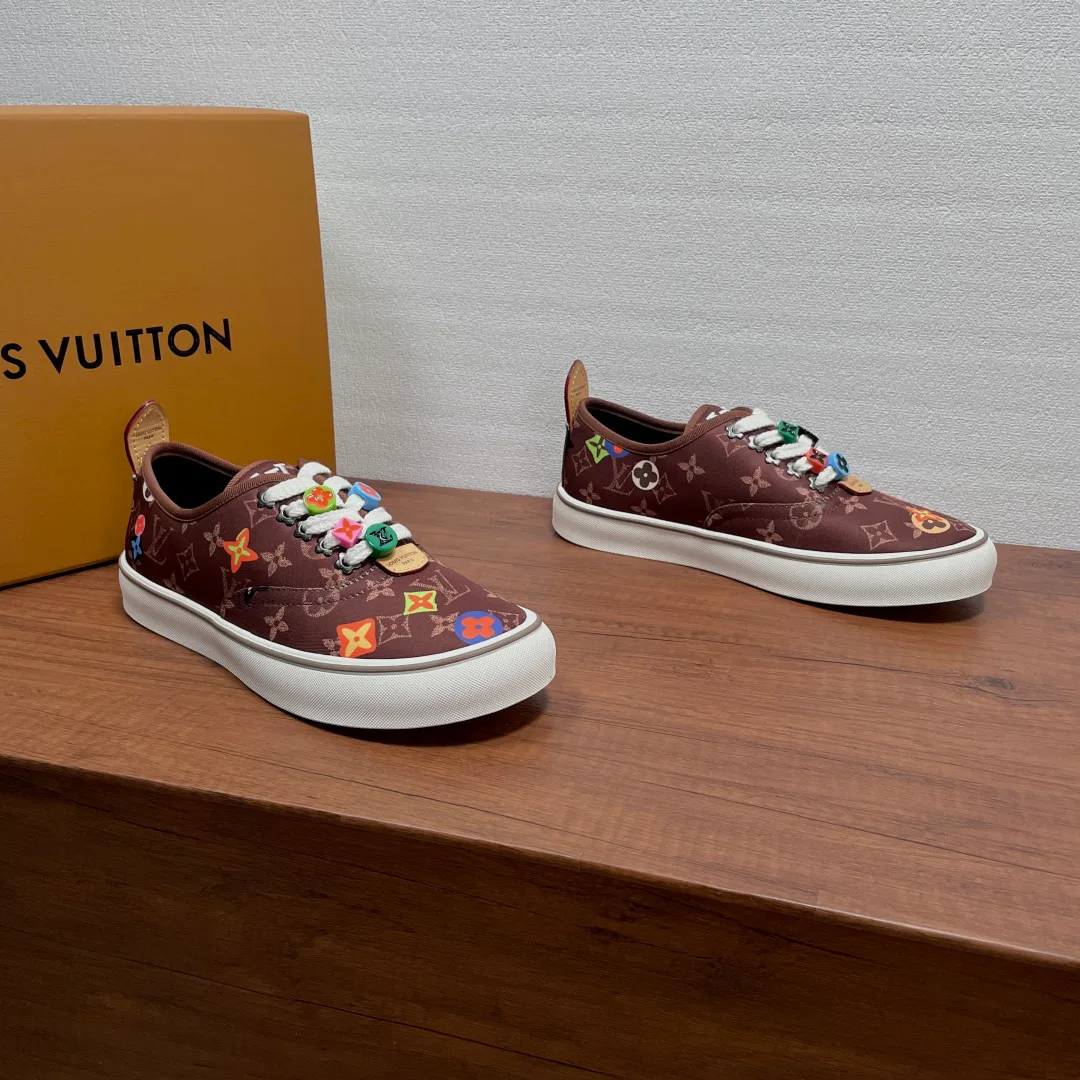 Кроссовки Мужские Louis Vuitton 18626479