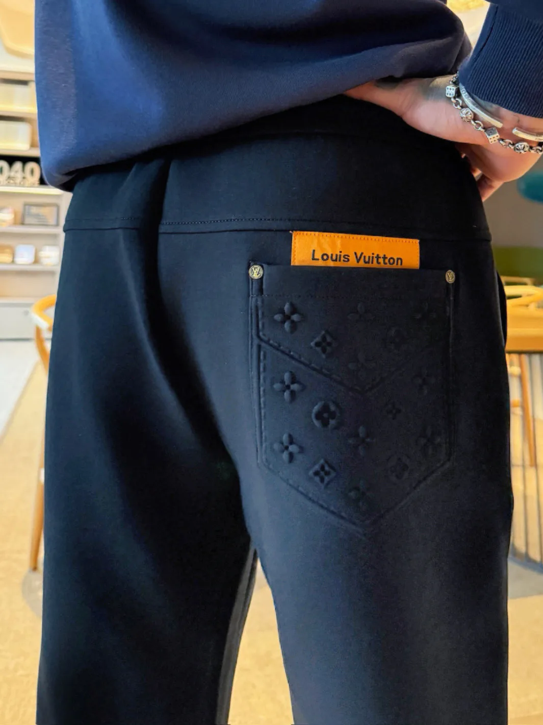 Men's Trousers LOUIS VUITTON 18345731