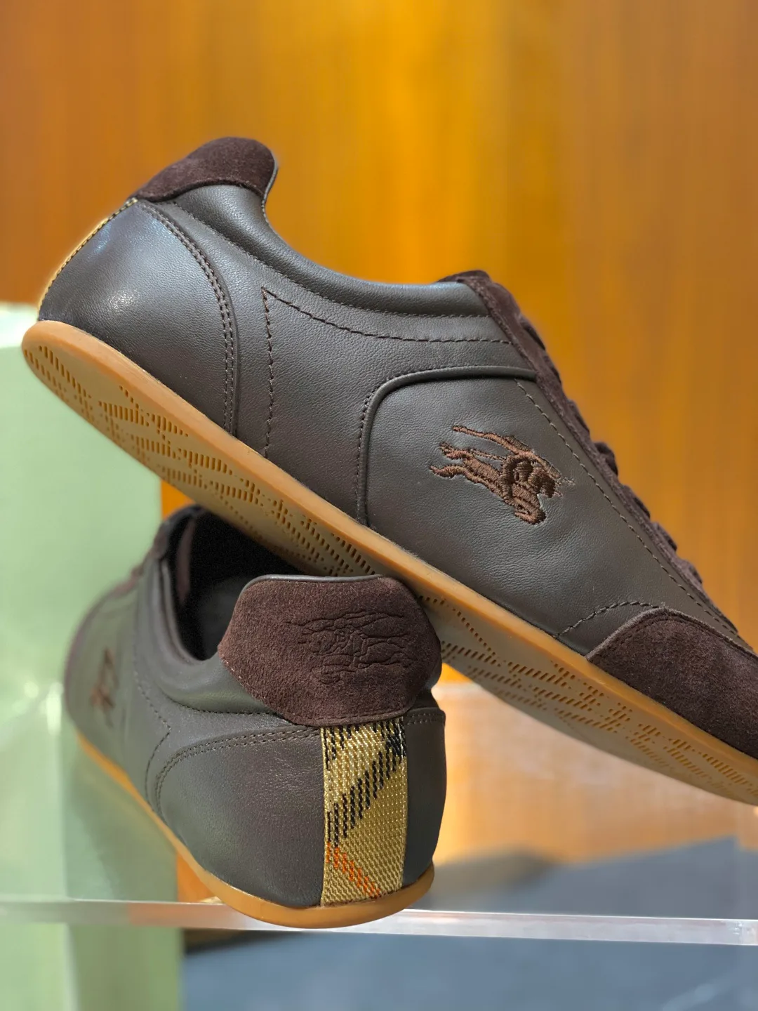 Men's Sneakers BURBERRY 18119381