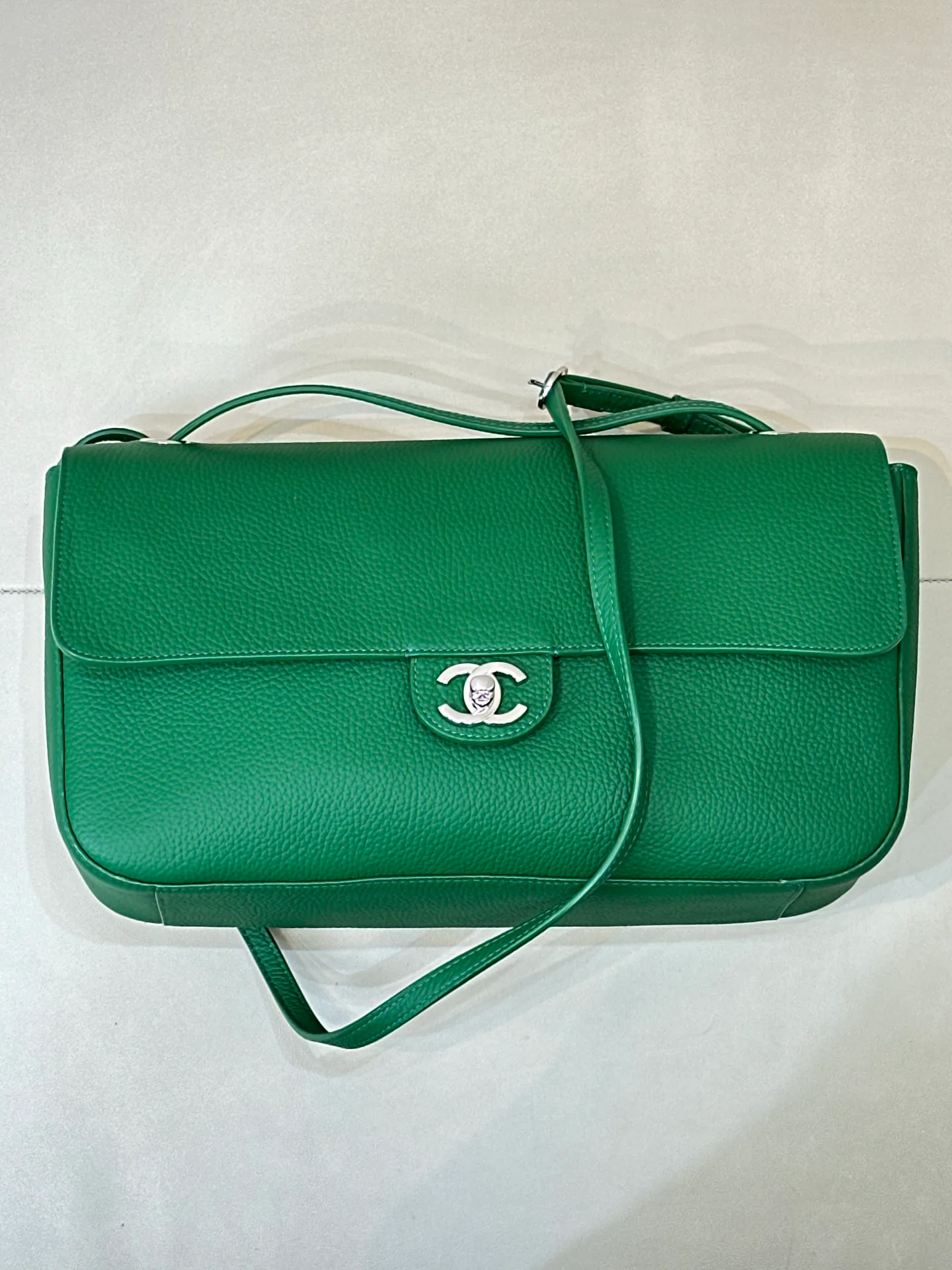 Women's Classic Handbags CHANEL 17979578