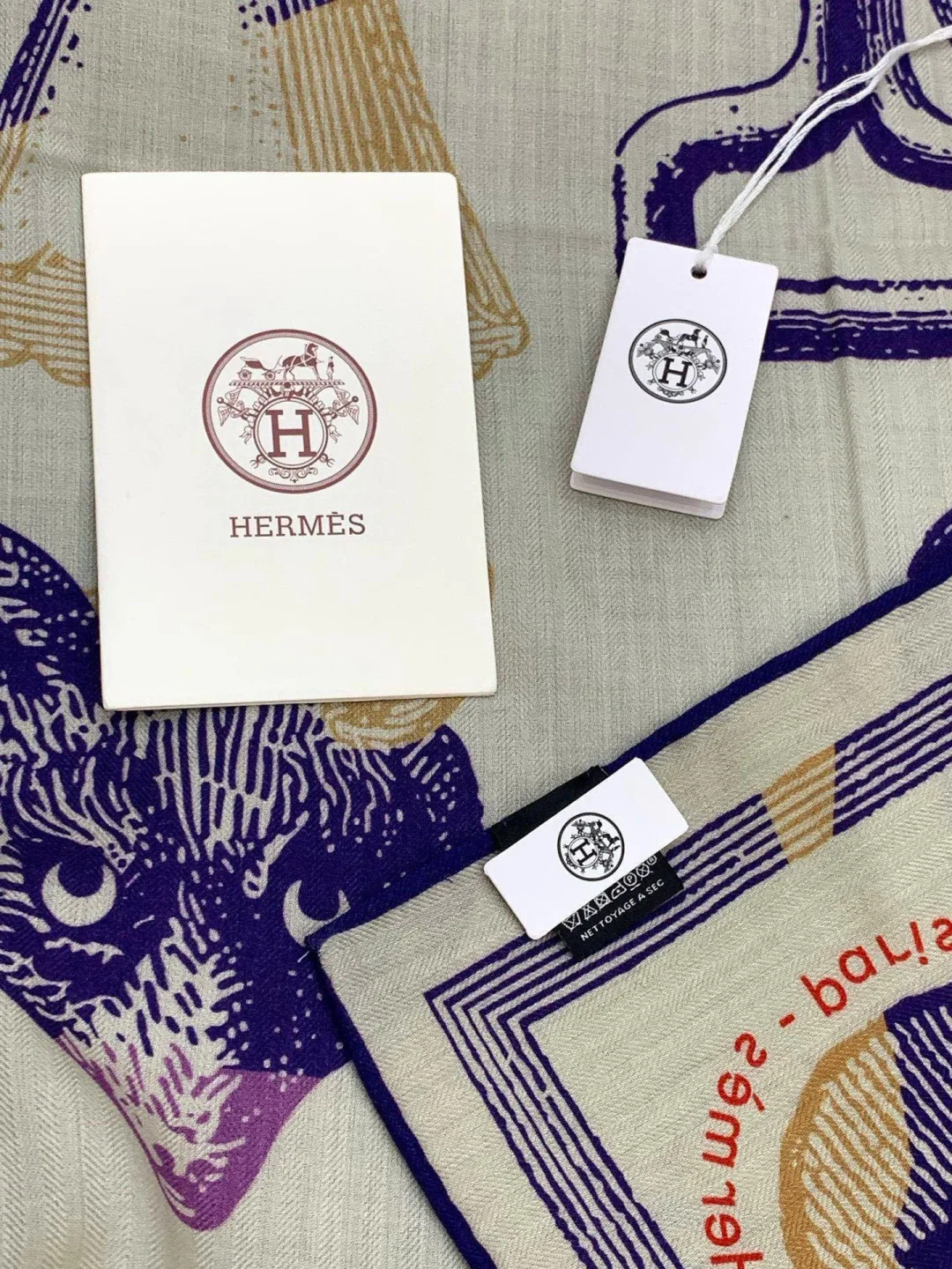 Scarves HERMES 17543257