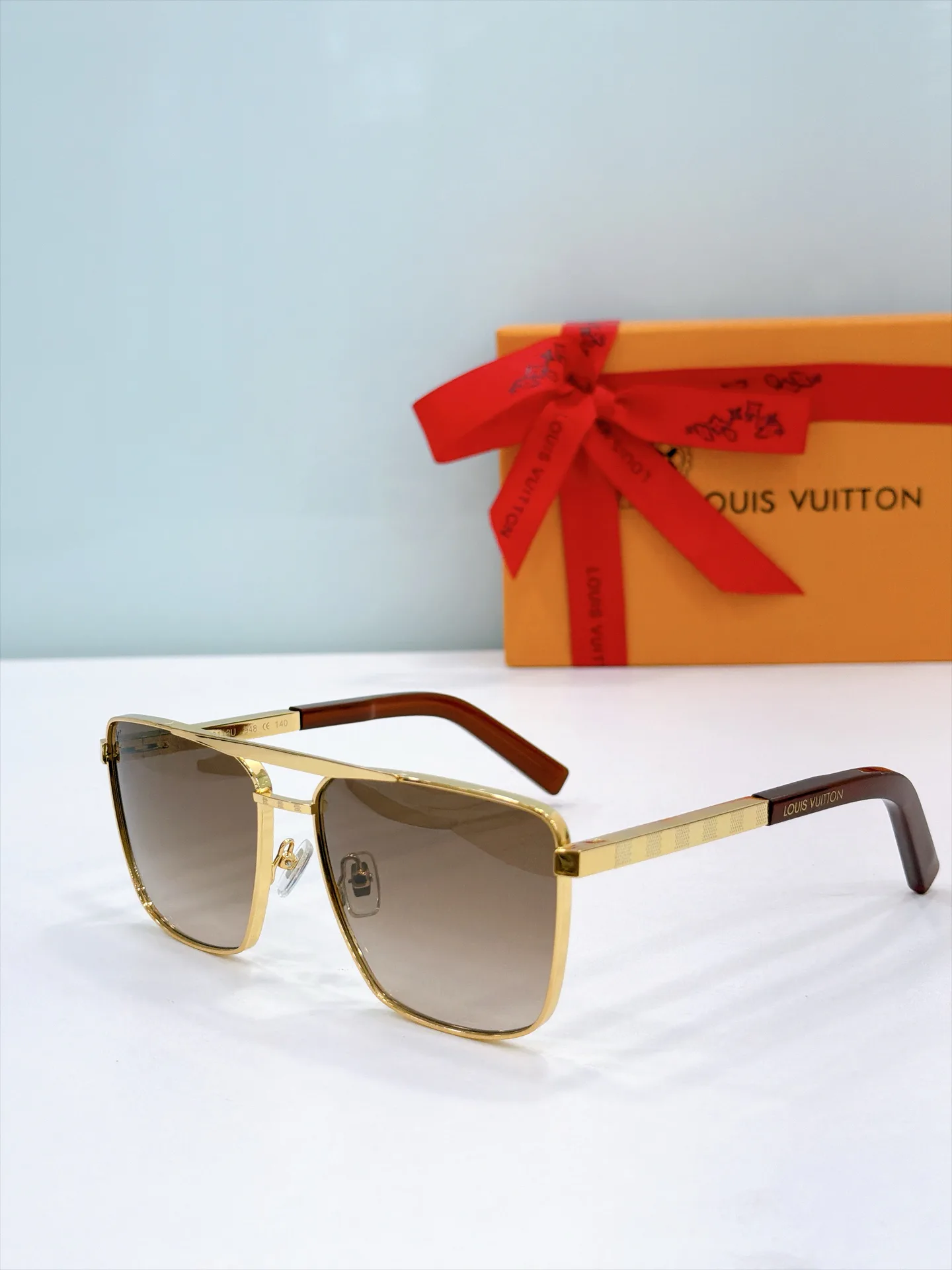 Glasses LOUIS VUITTON 17865299