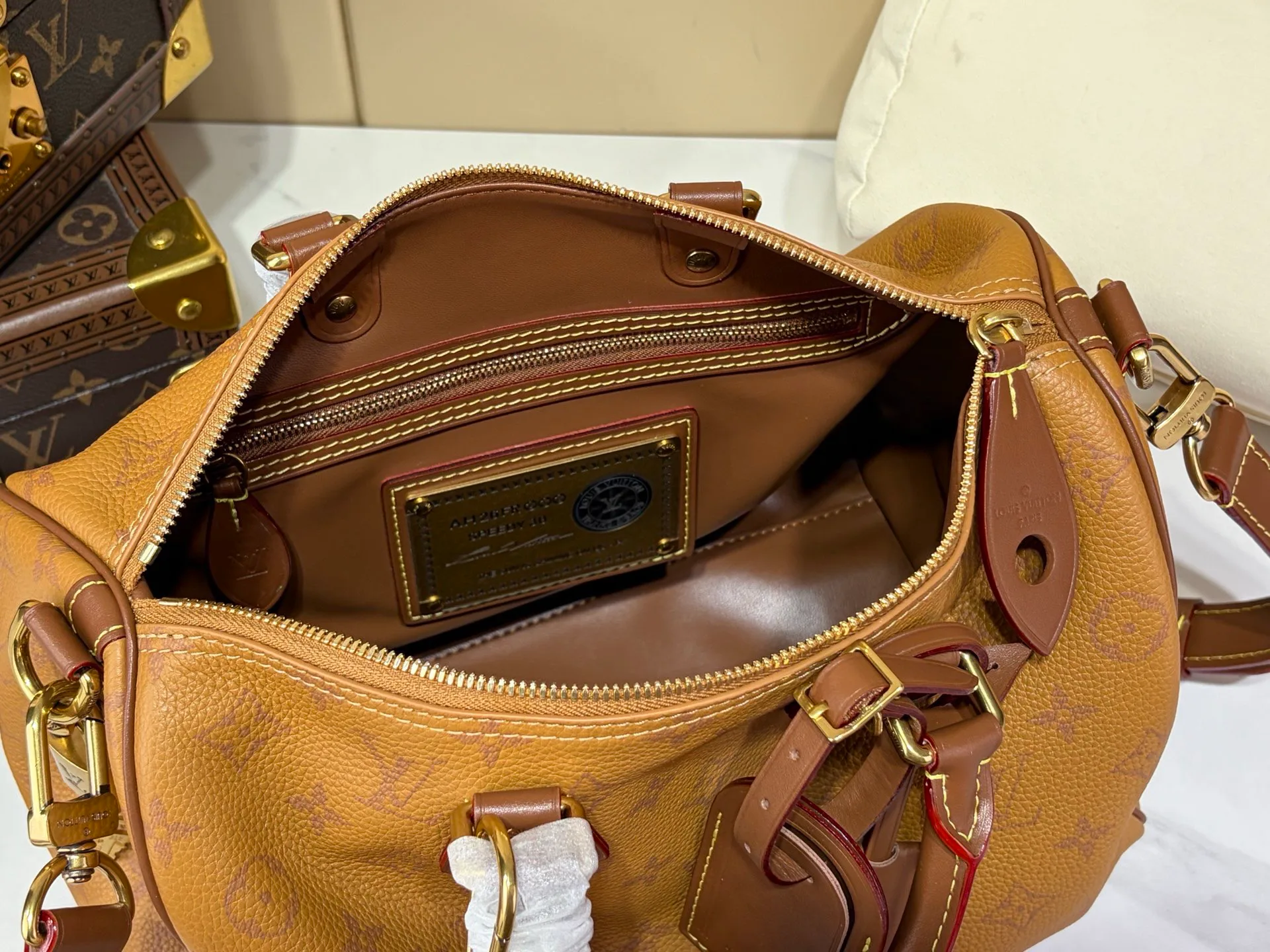 Women's Classic Handbags LOUIS VUITTON 18391195