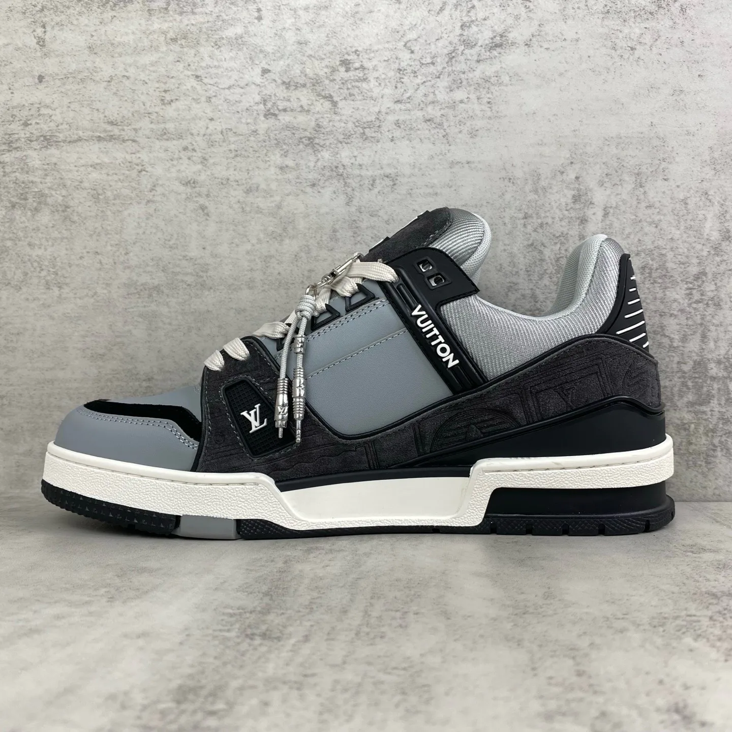 Women's Sneakers LOUIS VUITTON 17961752