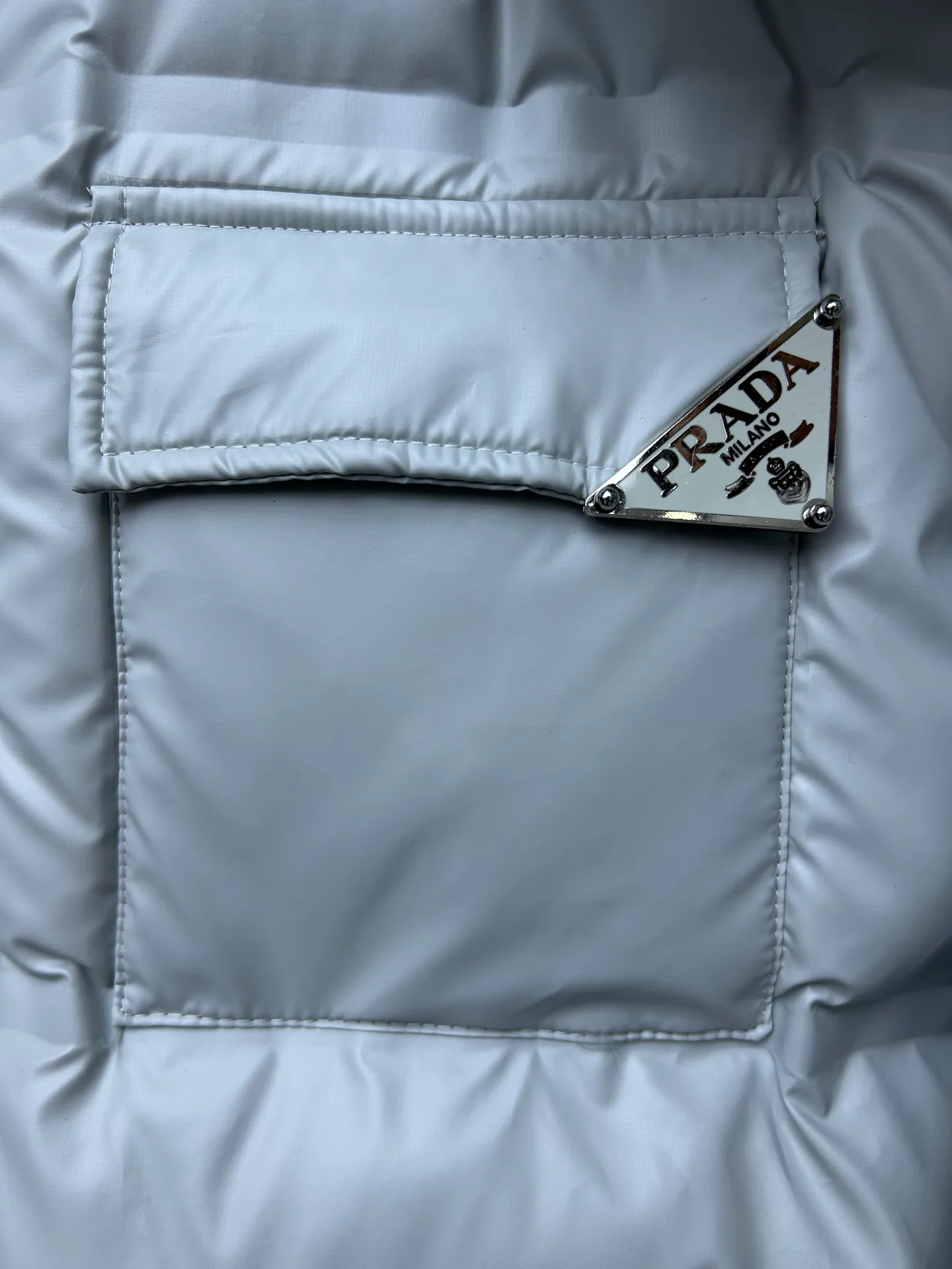 Women's Jackets And Down Jackets PRADA 17932054