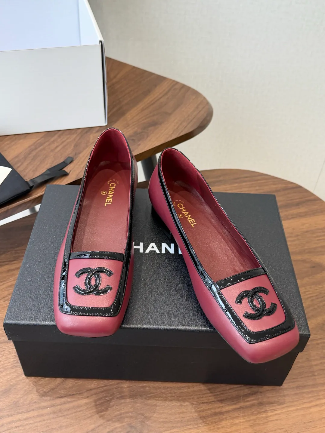 Women's Ballet Flats CHANEL 17708759