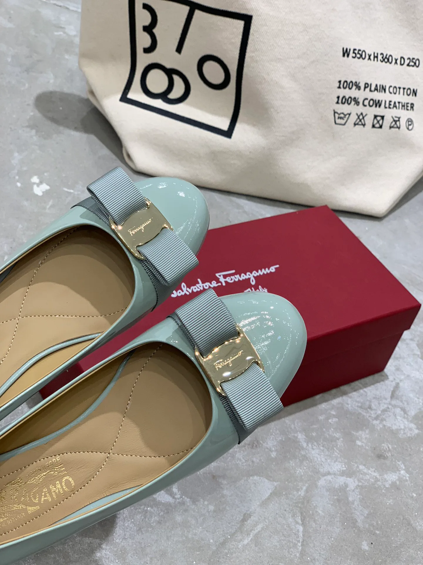 Women's Ballet Flats SALVATORE FERRAGAMO 18340638