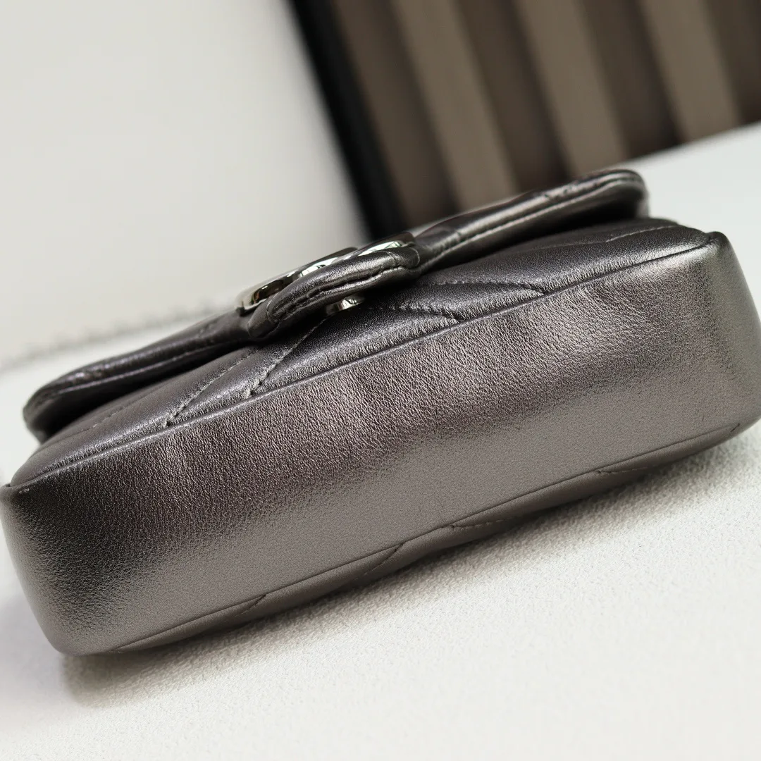 Women's Classic Handbags GUCCI 17948083