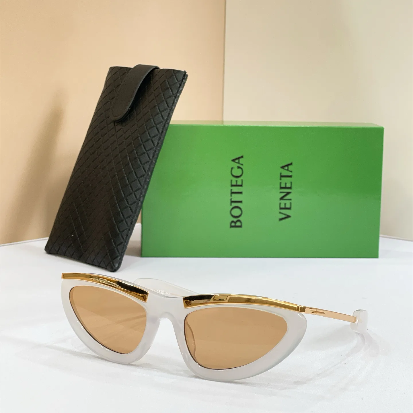 Glasses BOTTEGA VENETA 17825761