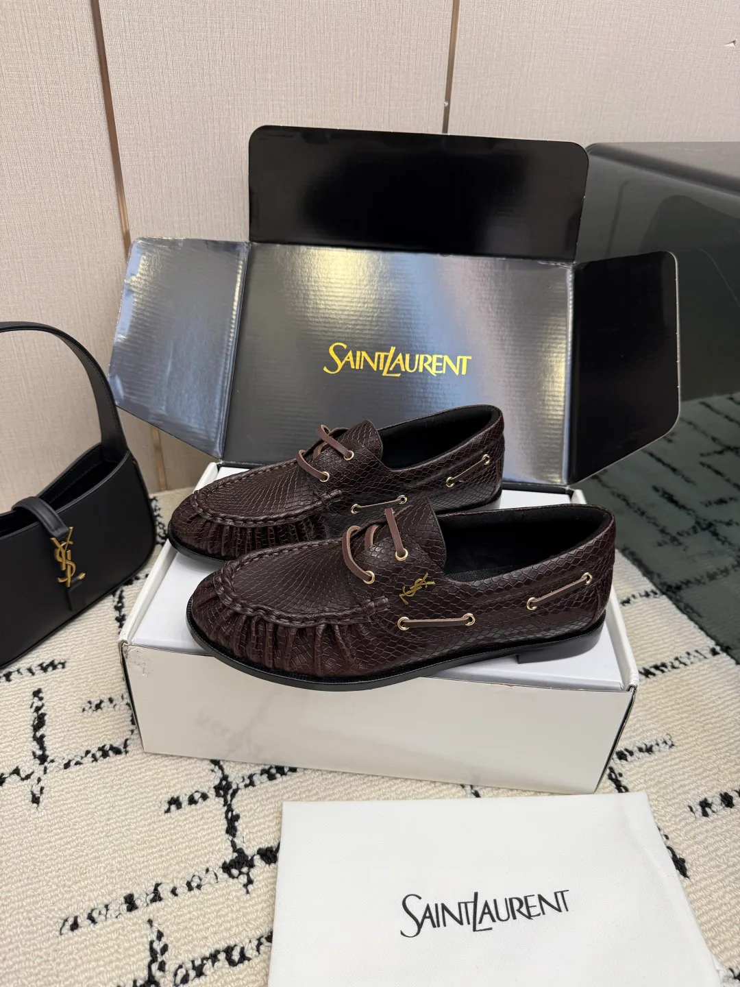 Women's Loafers And Moccasins SAINT LAURENT 17816914