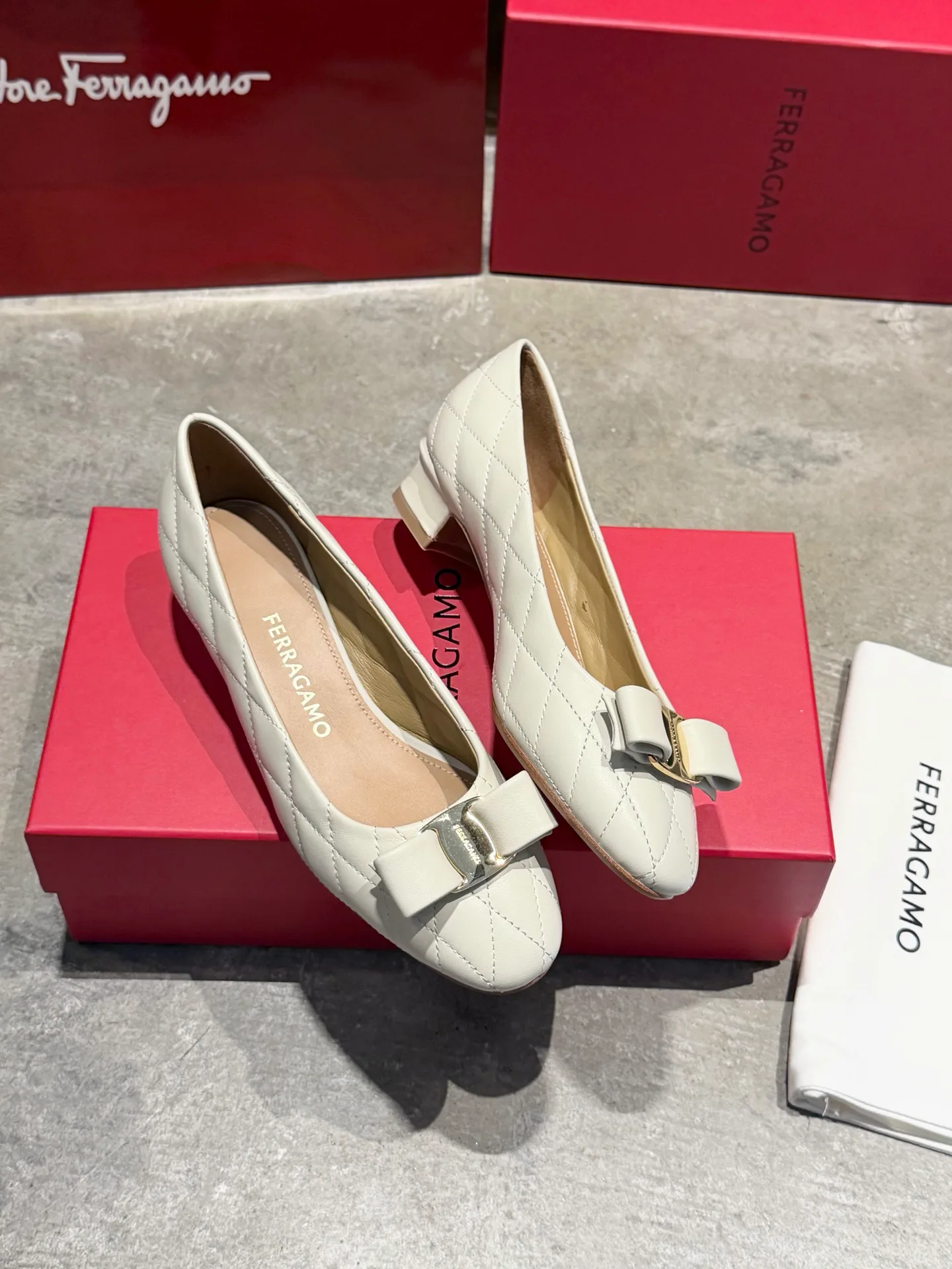 Women's Heels SALVATORE FERRAGAMO 17897975