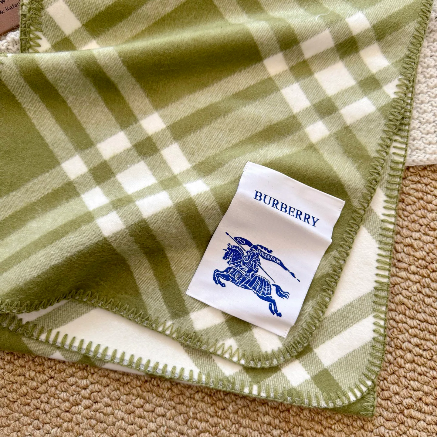 Scarves BURBERRY 18002974