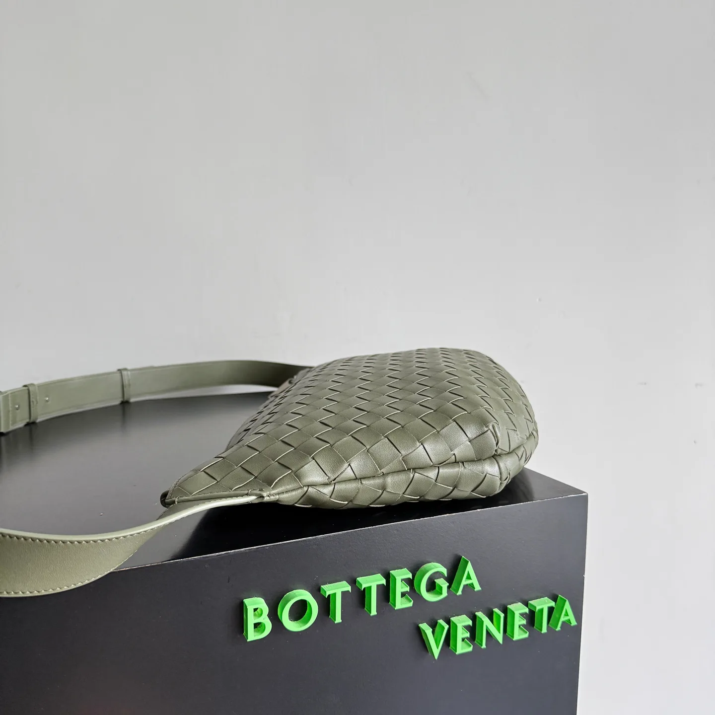 Women's Classic Handbags BOTTEGA VENETA 18314289