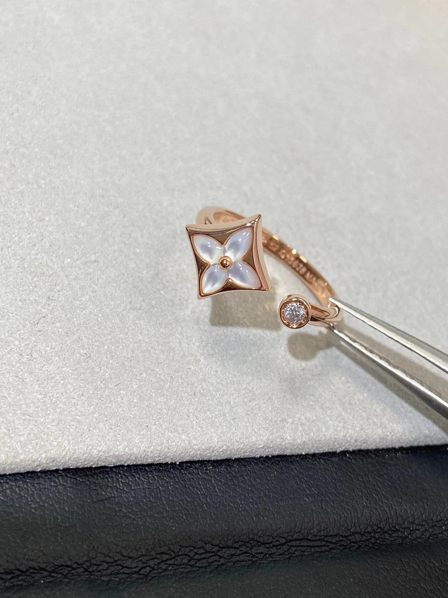 Jewelry LOUIS VUITTON 17819338