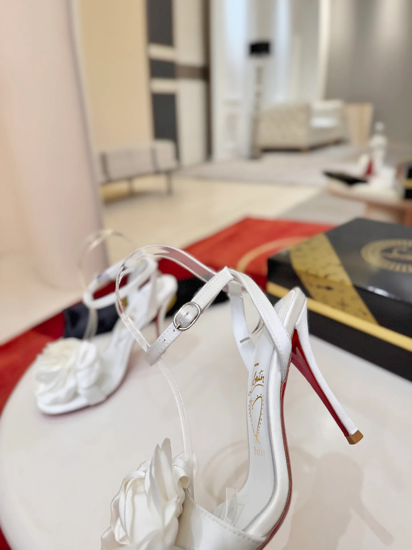 Women's Open-Toe Sandals CHRISTIAN LOUBOUTIN 18275832