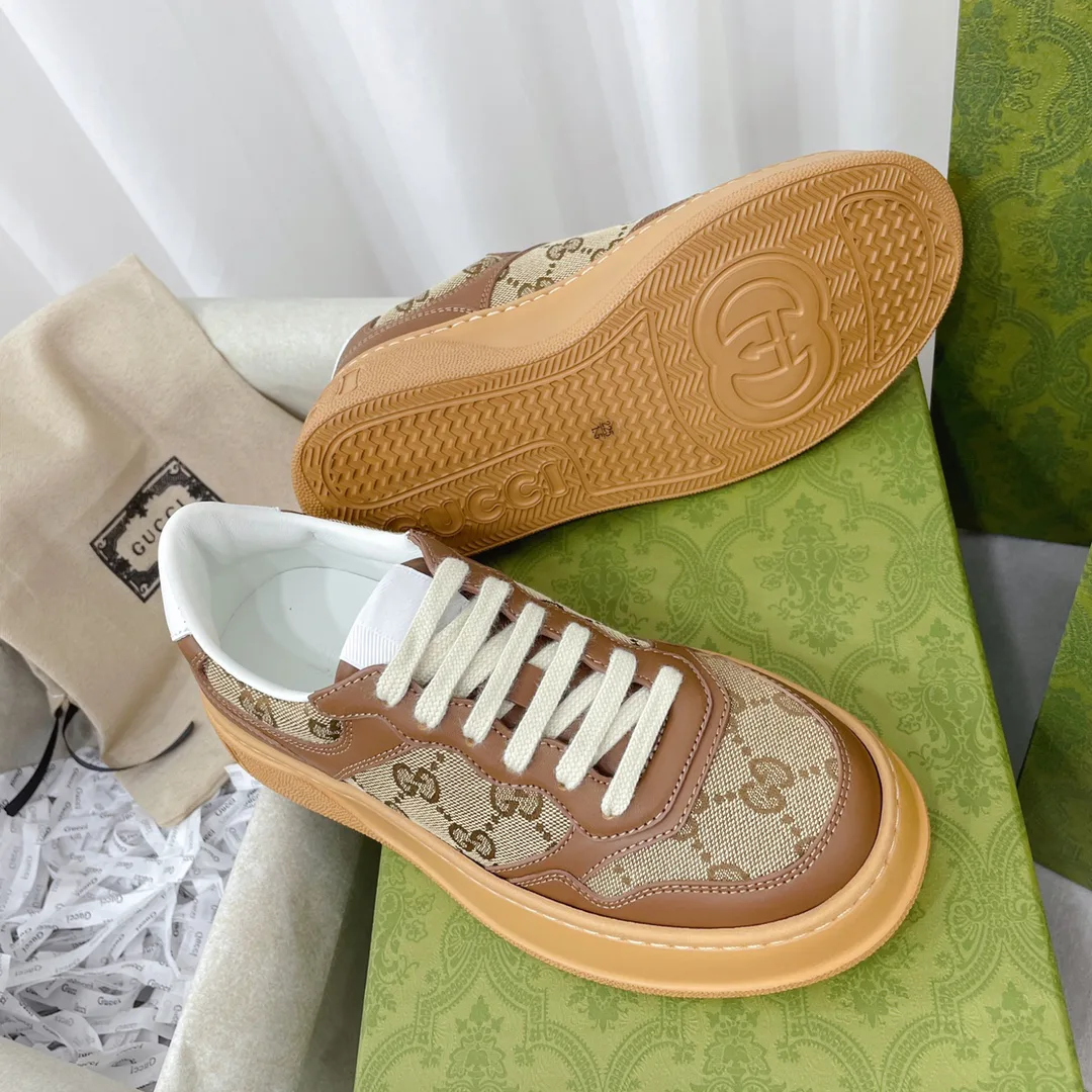 Women's Sneakers GUCCI 18011298
