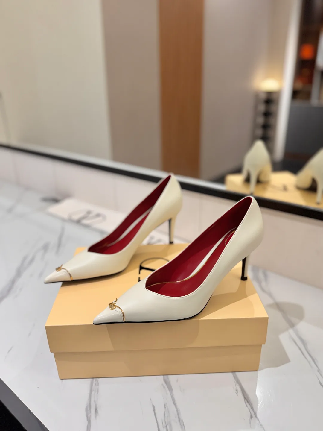 Women's Heels VALENTINO 18134928