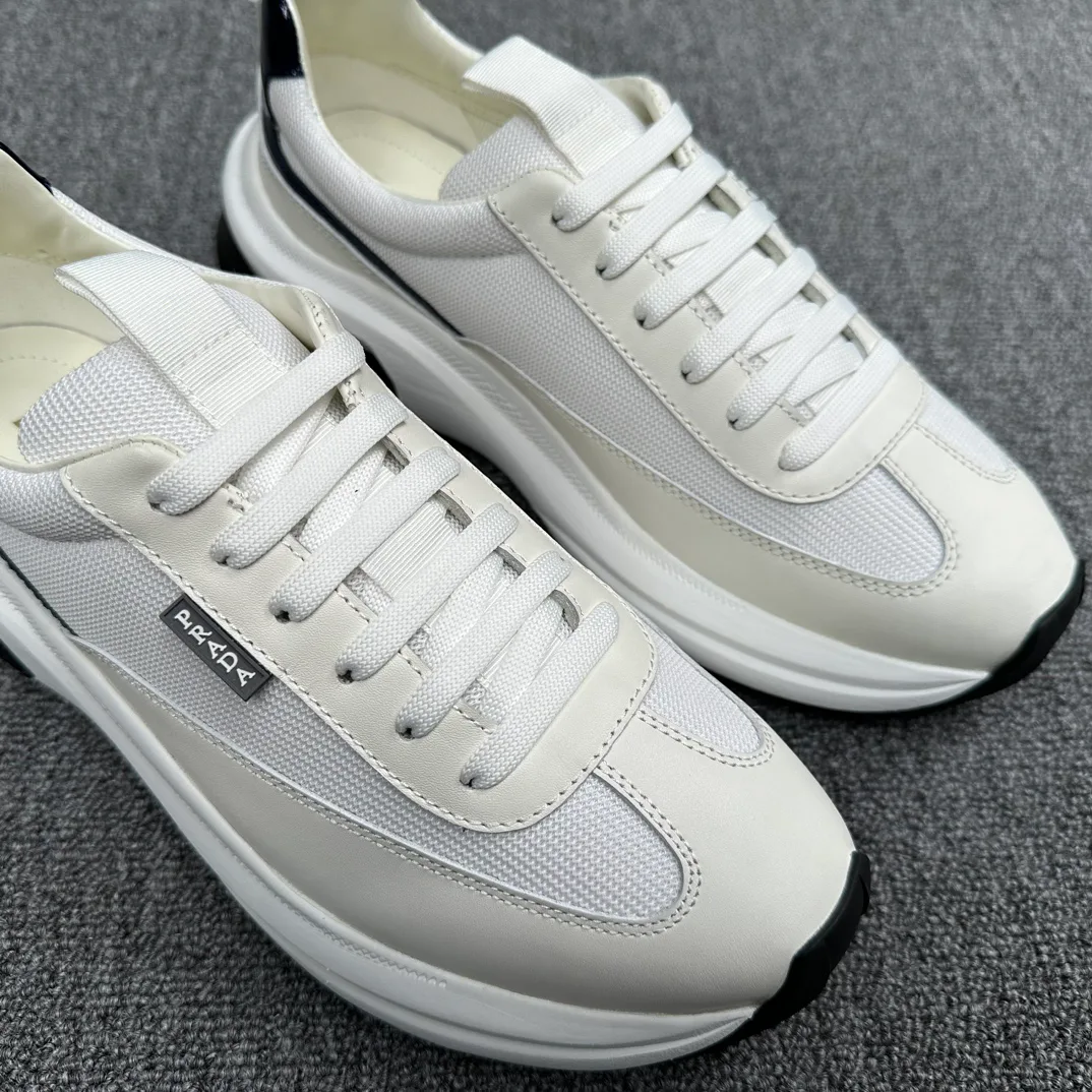 Men's Sneakers PRADA 18076349