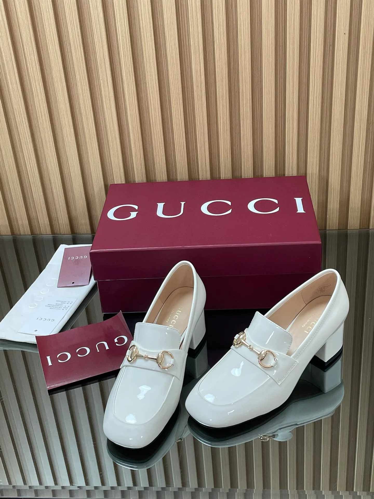 Women's Loafers And Moccasins GUCCI 18152967