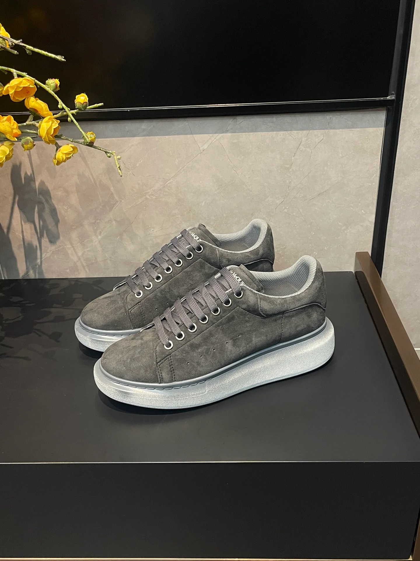 Women's Sneakers ALEXANDER MCQUEEN 17827920