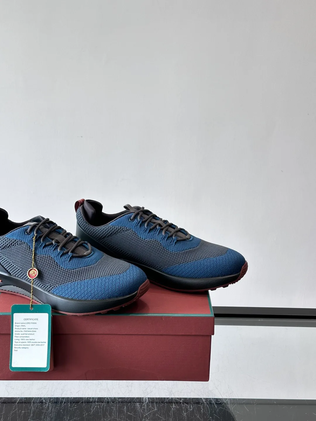 Men's Sneakers LORO PIANA 18265128