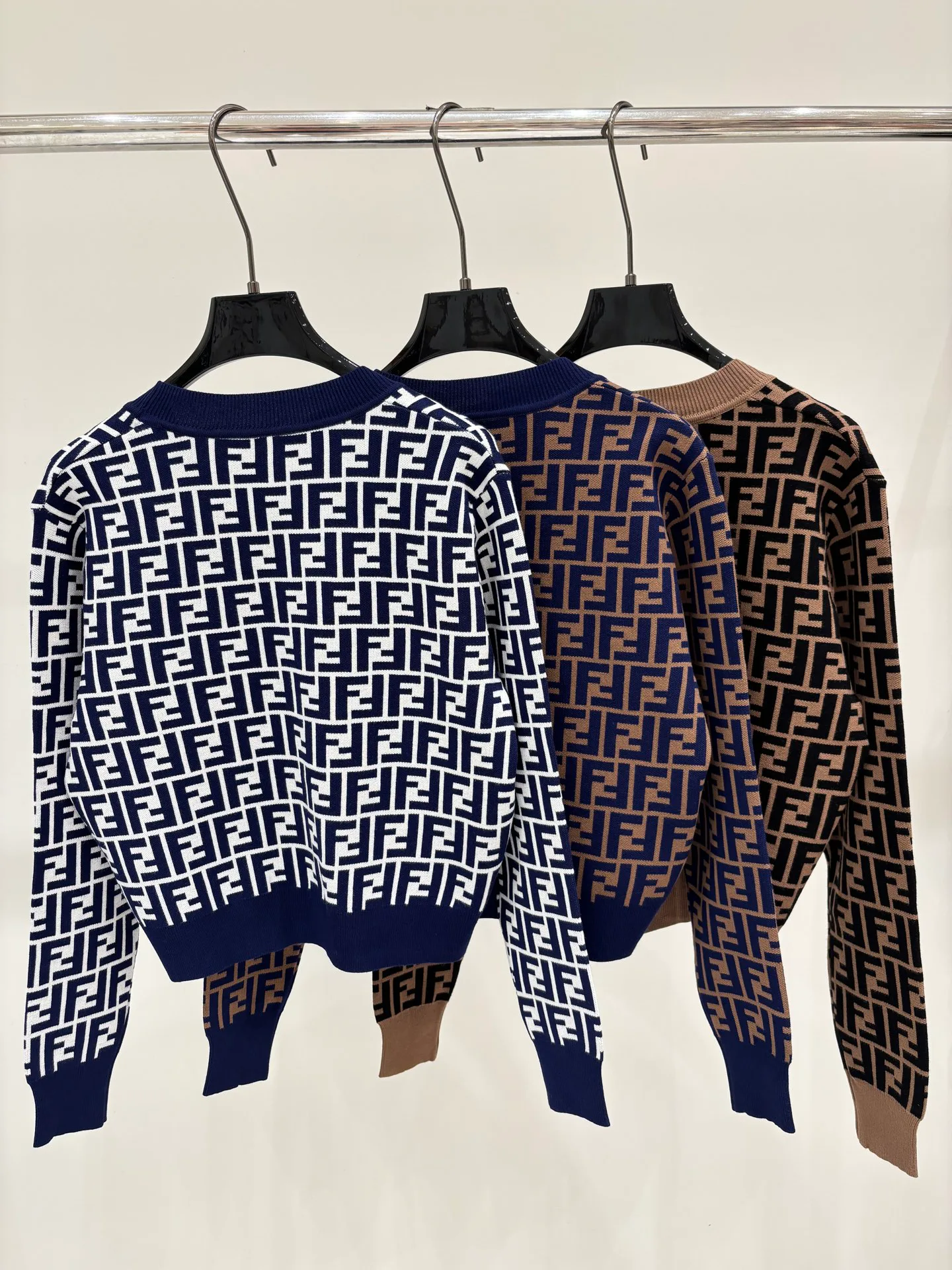 Women's Jumpers And Sweaters FENDI 17930691