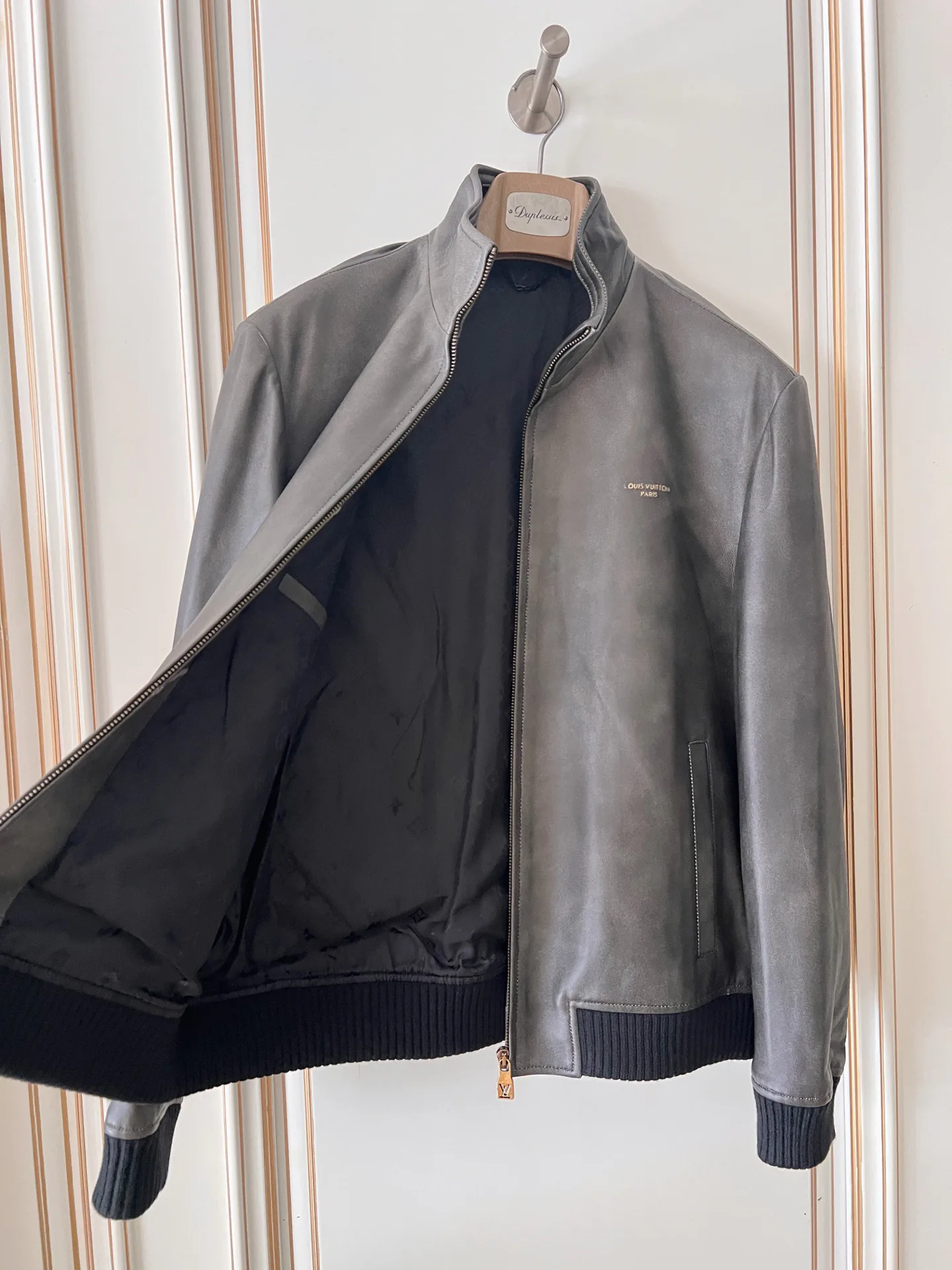 Women's Leather Jackets And Sheepskin Coats LOUIS VUITTON 18409019