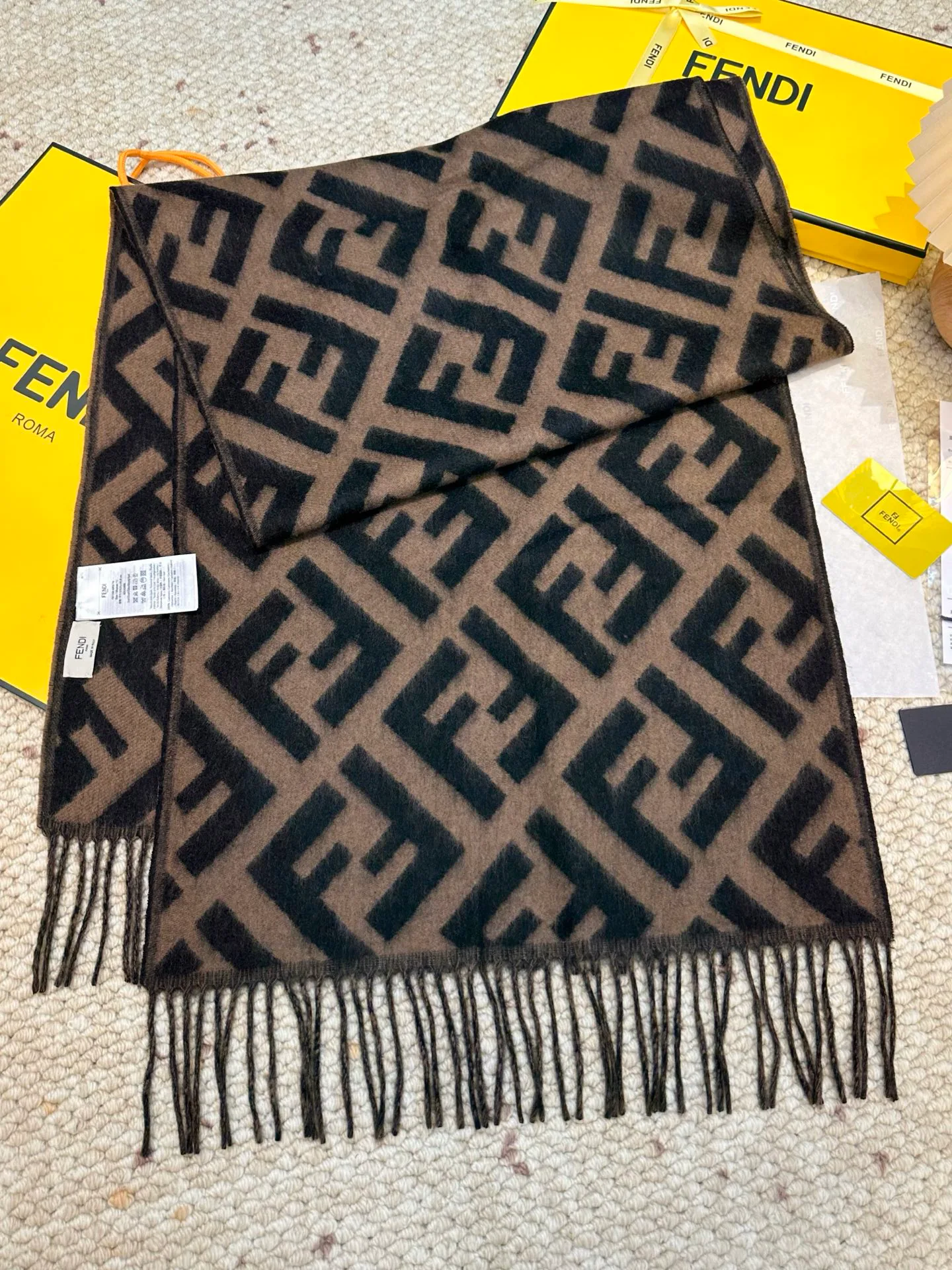 Scarves FENDI 18105455